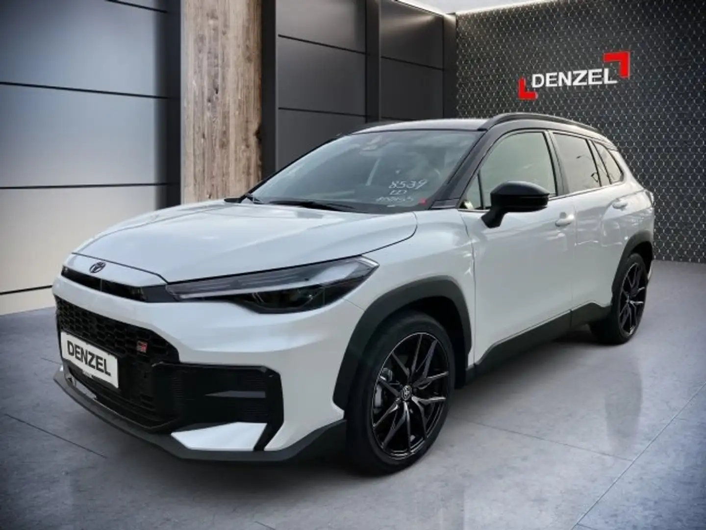 Toyota Corolla Cross 2.0, GR Sport, 4x2 Weiß - 1