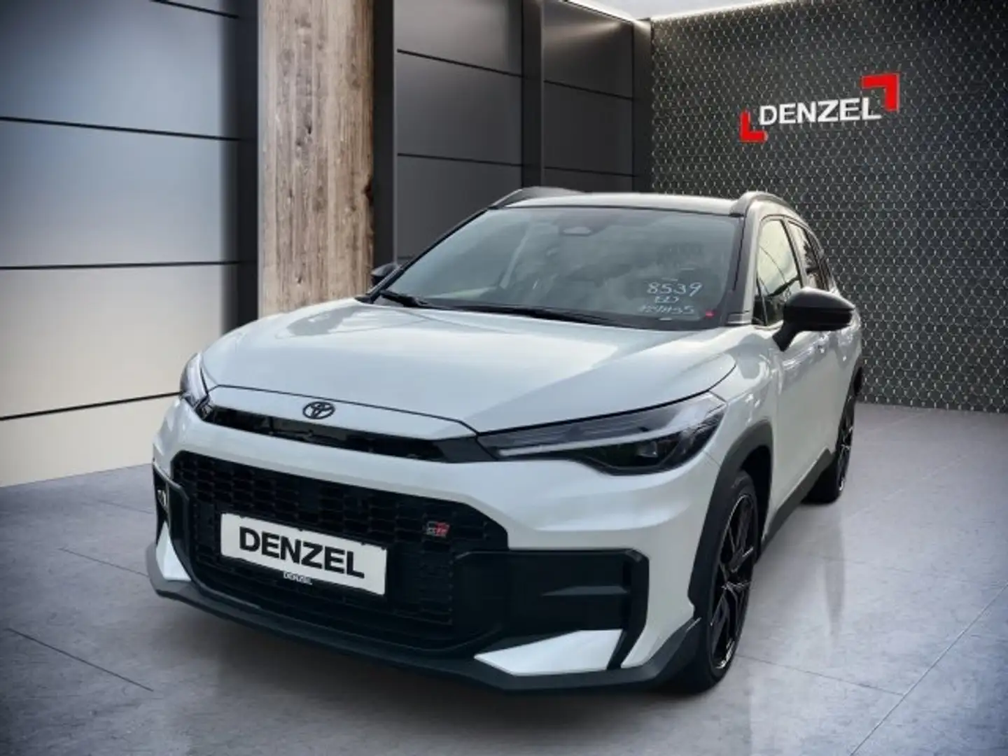 Toyota Corolla Cross 2.0, GR Sport, 4x2 Weiß - 2
