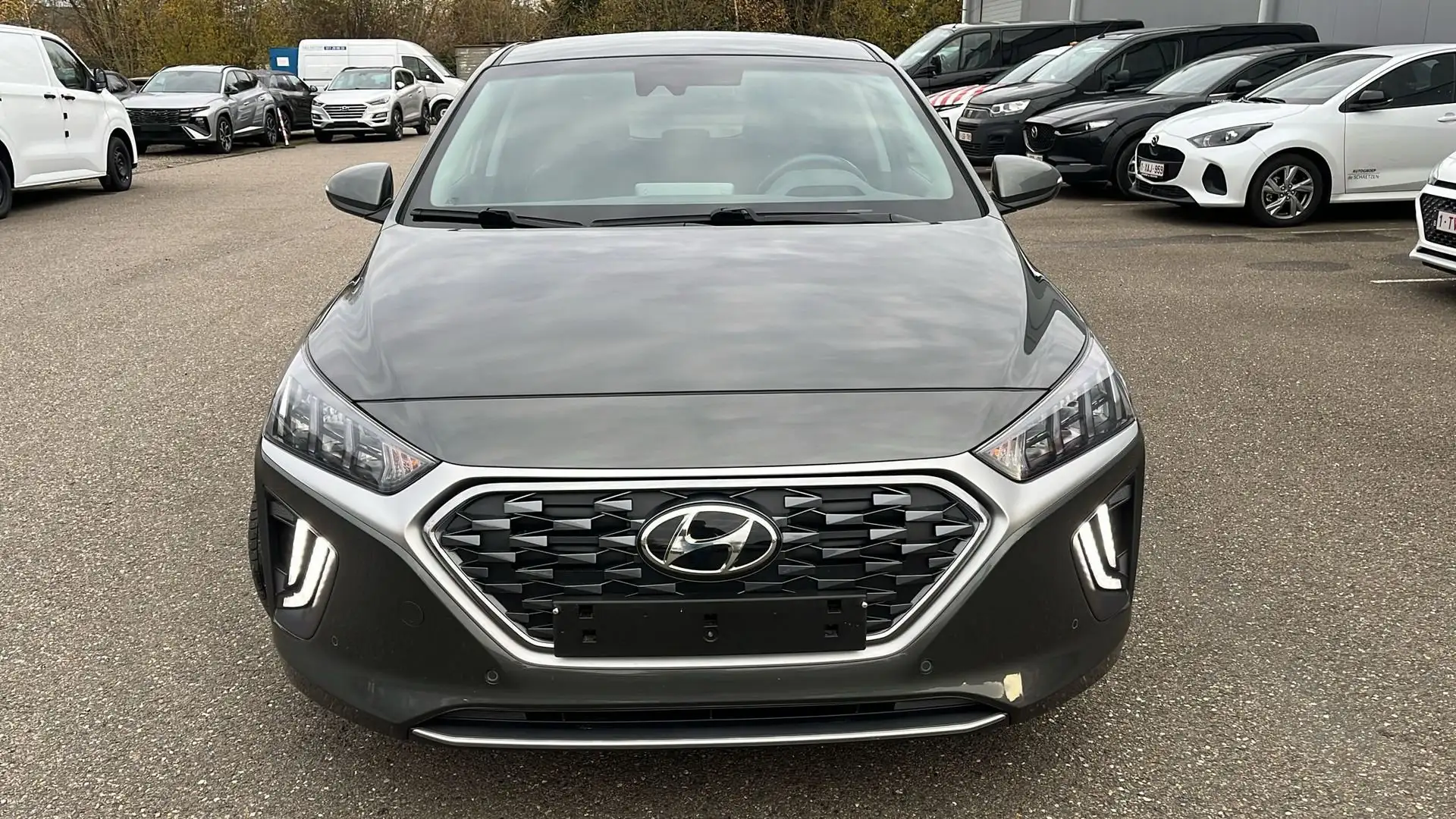Hyundai IONIQ GDi ISG Shine 6-DCT Verde - 2