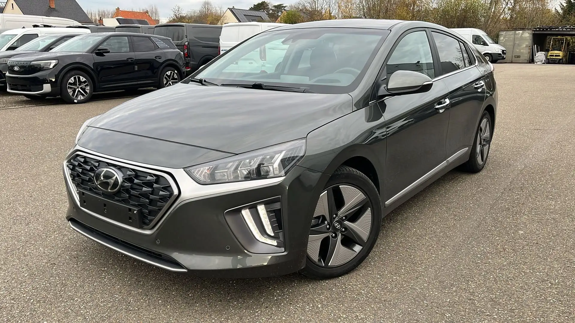 Hyundai IONIQ GDi ISG Shine 6-DCT Verde - 1