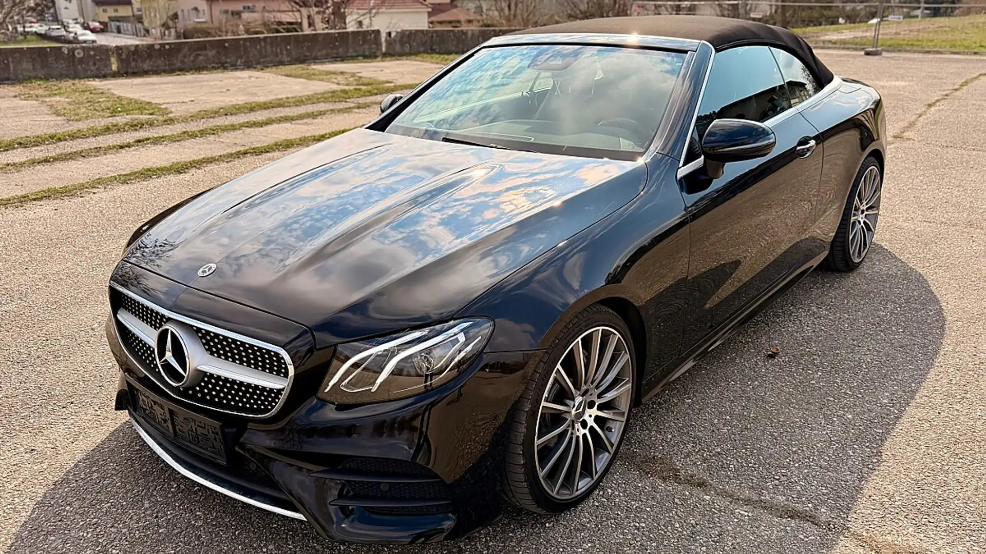 Mercedes-Benz E 200 Cabrio AMG-Line *Pickerl-Neu *Navi*Leder*Kamera... Schwarz - 2