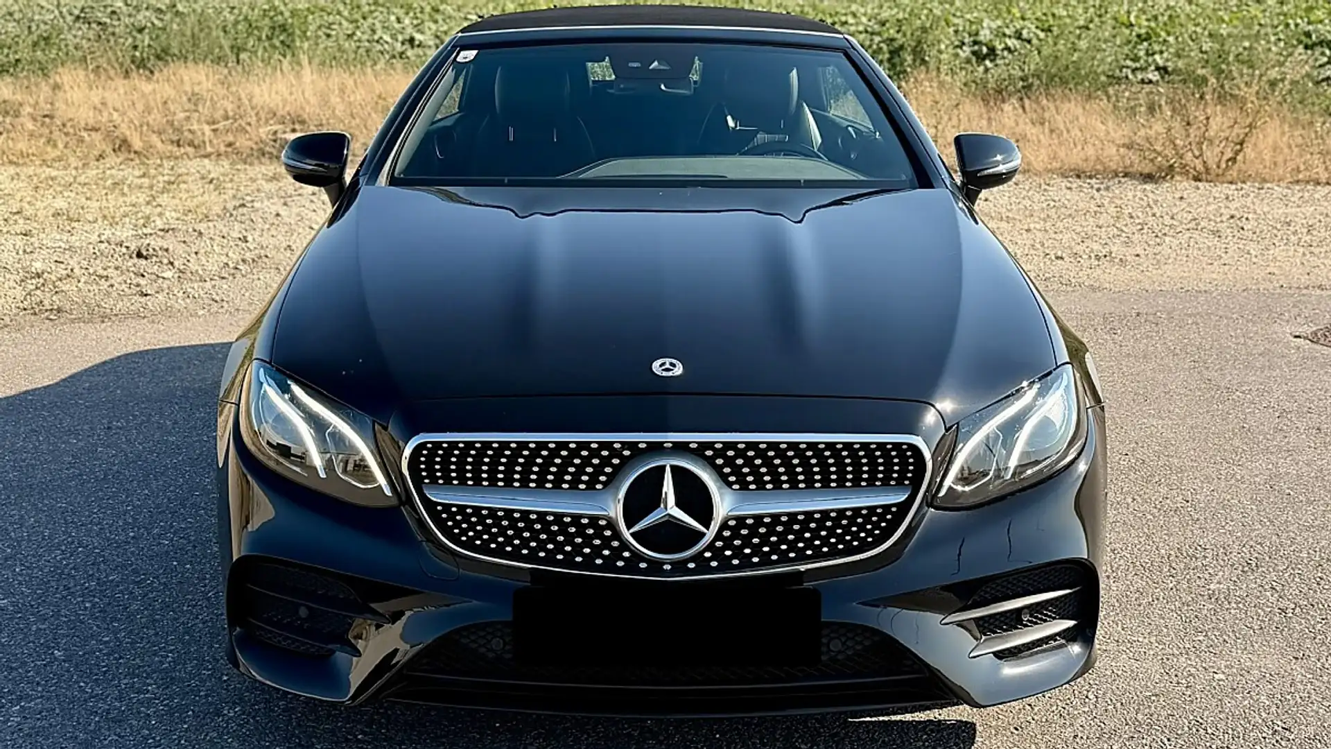 Mercedes-Benz E 200 Cabrio AMG-Line *Pickerl-Neu *Navi*Leder*Kamera... Schwarz - 2
