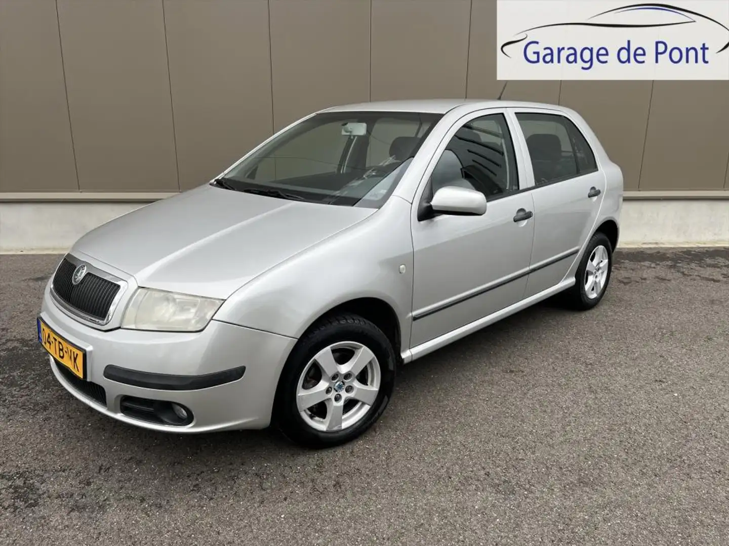 Skoda Fabia 1.4-16V Elegance AURTOMAAT 71.000KM!! airco Gris - 1