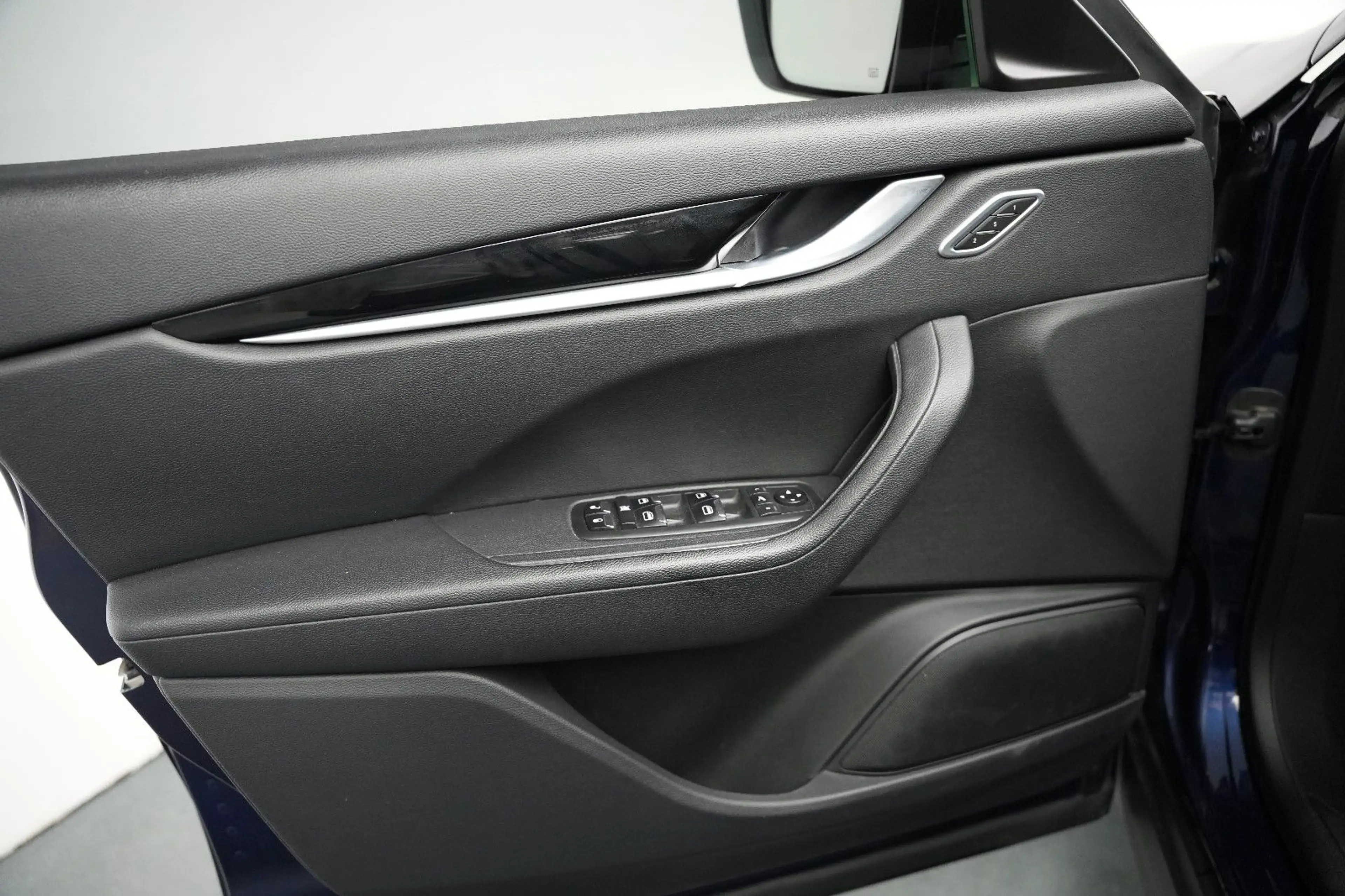 Maserati Levante Diesel/GRANSPORT/LED/360°/MEMORY — photo 13