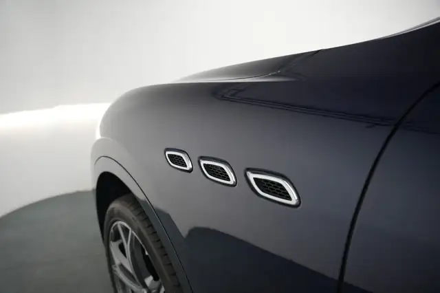Maserati Gransport view 12