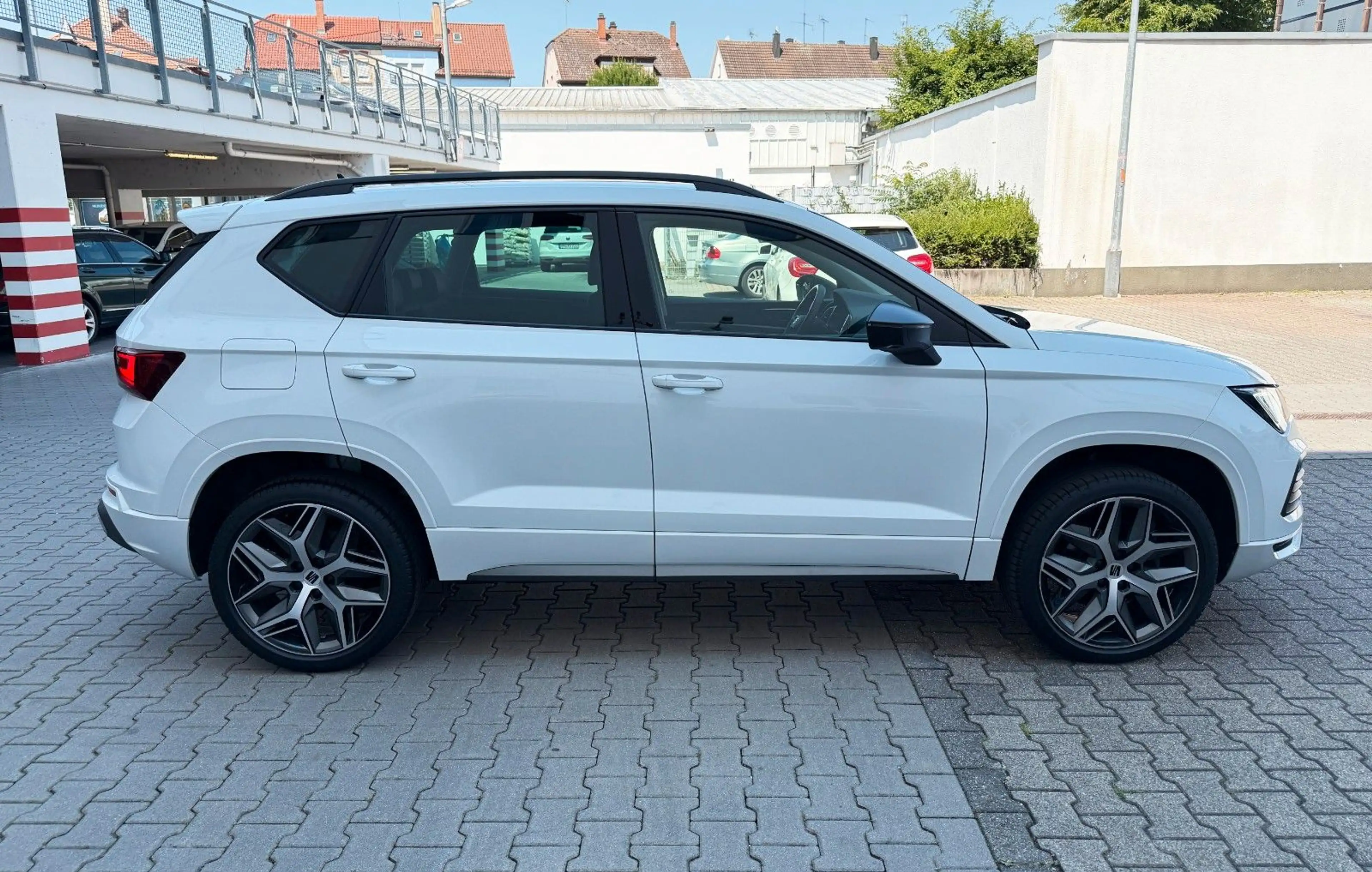 SEAT Ateca FR 2.0 TDI DSG LED/AHK/VIRTUAL/1HAND — photo 6