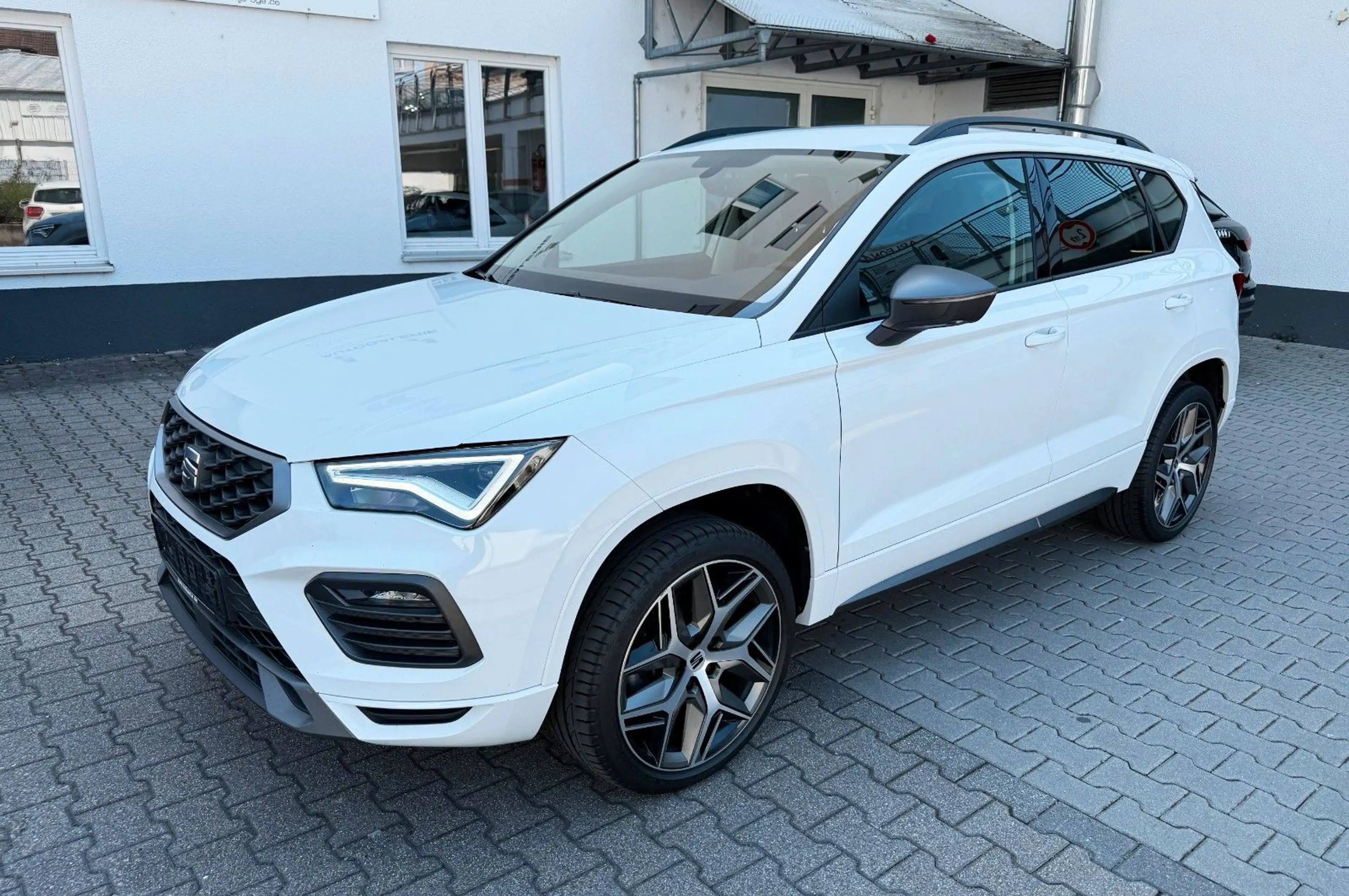 SEAT Ateca FR 2.0 TDI DSG LED/AHK/VIRTUAL/1HAND