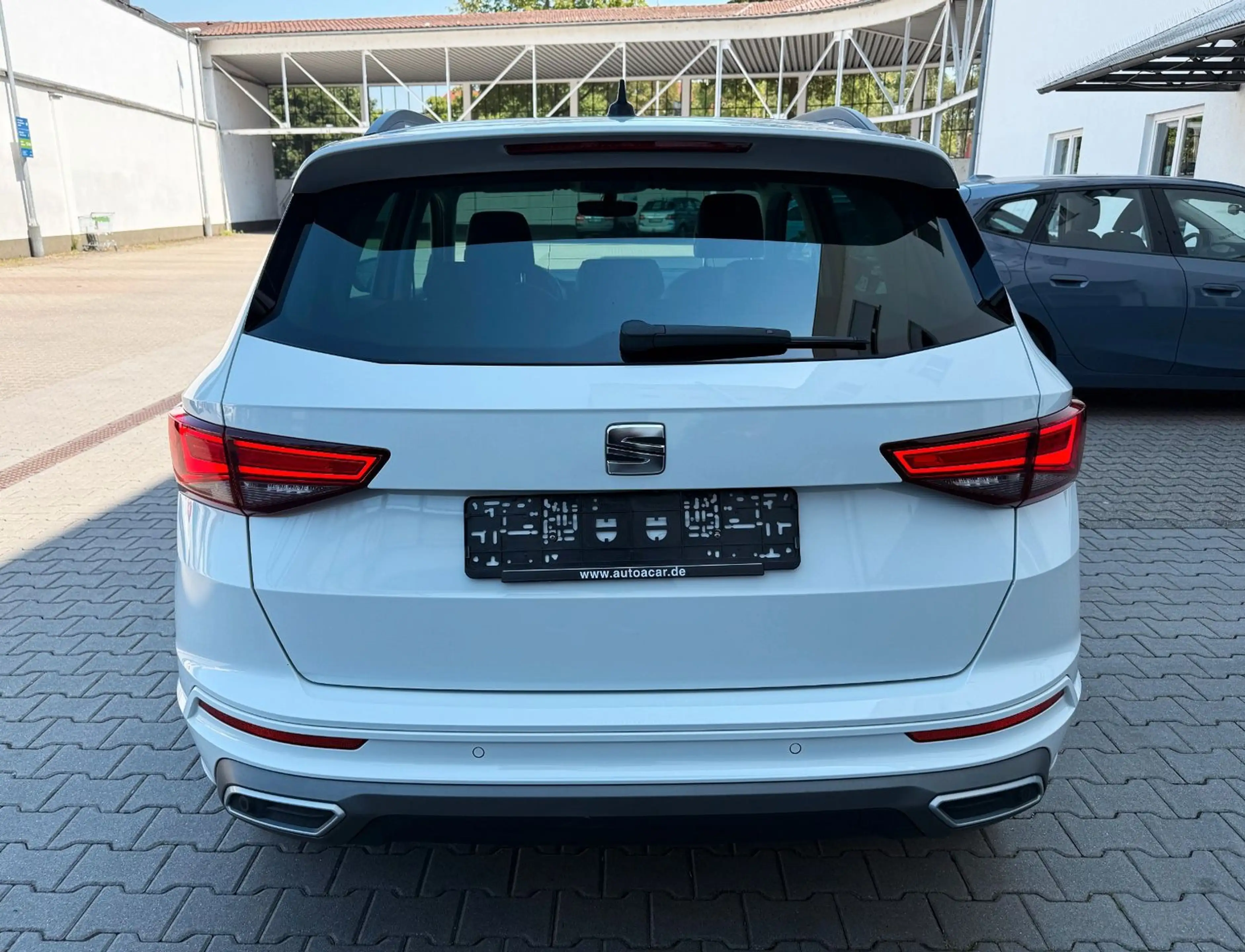 SEAT Ateca FR 2.0 TDI DSG LED/AHK/VIRTUAL/1HAND — photo 4
