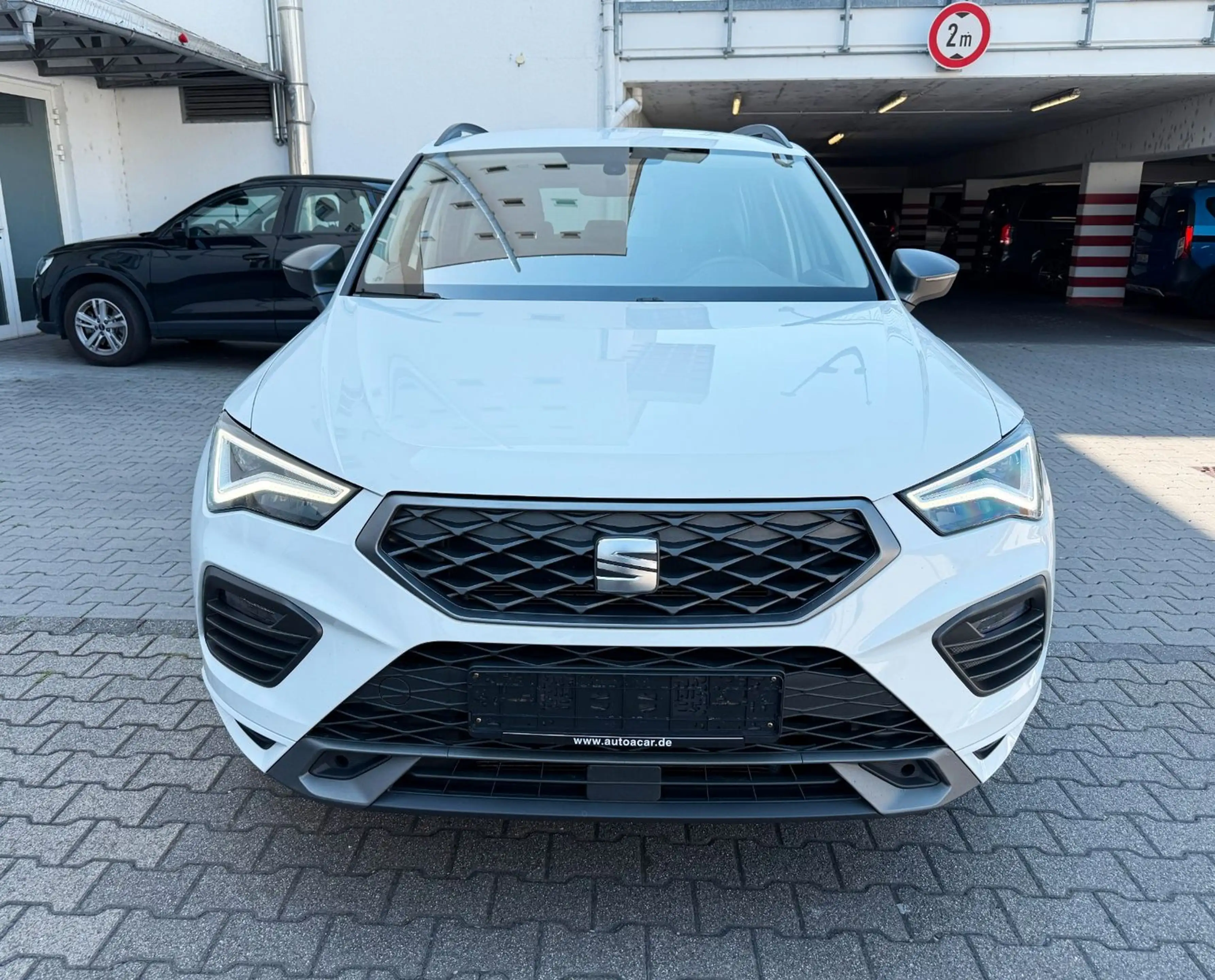 SEAT Ateca FR 2.0 TDI DSG LED/AHK/VIRTUAL/1HAND — photo 2