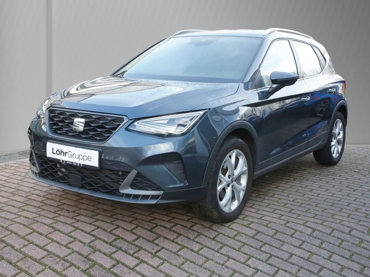 SEAT Arona 1.5 TSI DSG FR 17" Navi+VC Voll-LED PDC Grau - 2