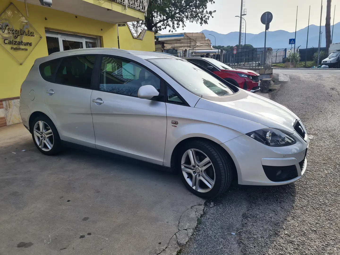 SEAT Altea Altea 2.0 tdi cr Style dsg Argento - 2