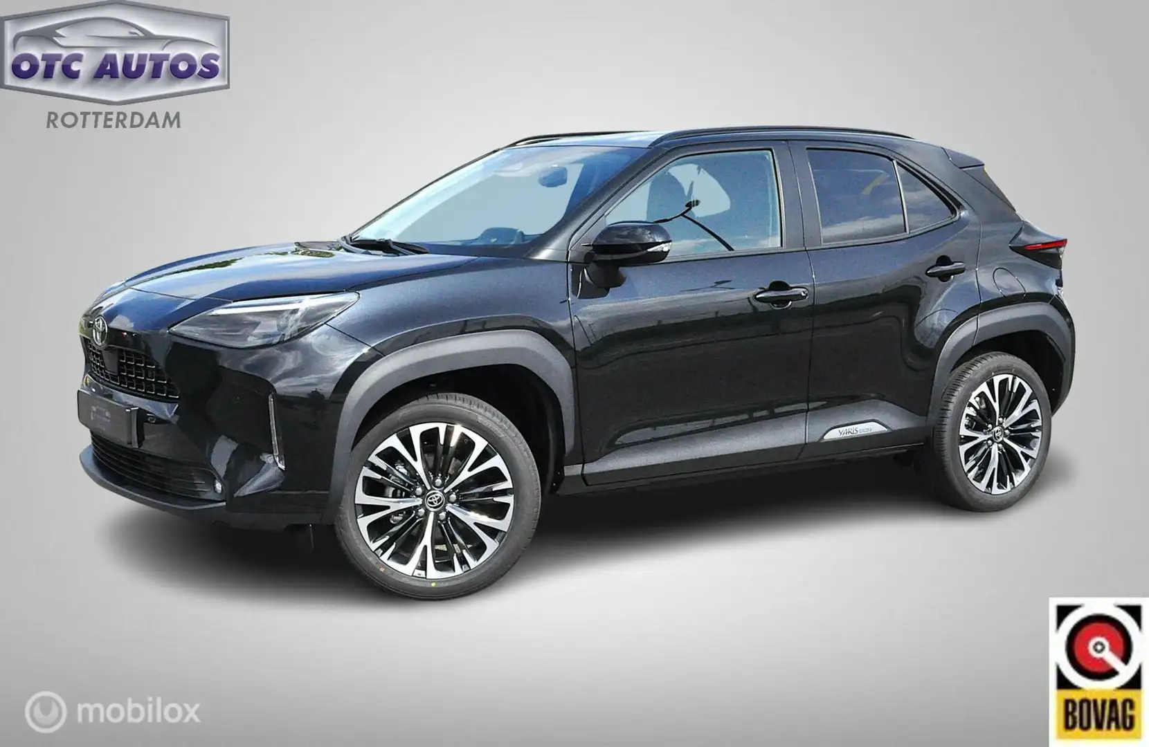 Toyota Yaris Cross 1.5 Hybrid 130 Launch Edition lederen bekleding en Zwart - 1