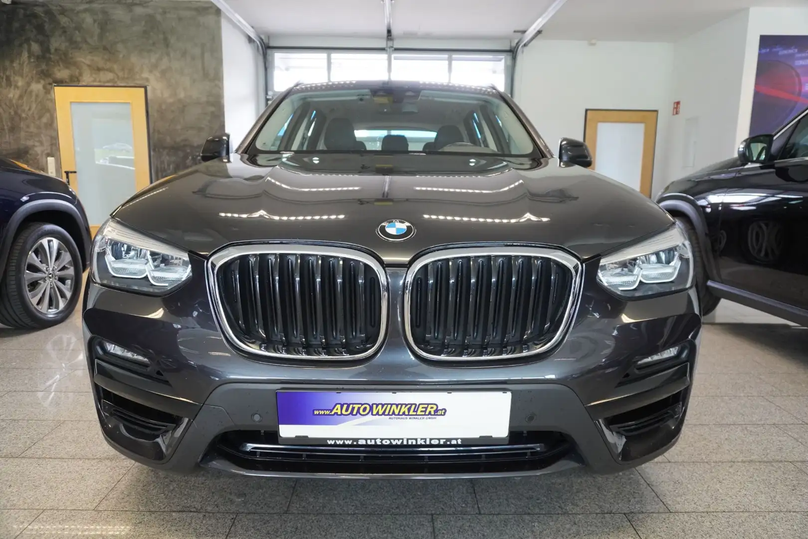 BMW X3 xDrive30e PHEV Aut. Alcantara/19"/Navi Silber - 2