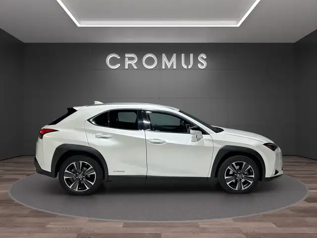 Lexus UX 200 250h 2.0 Luxury 2wd cvt