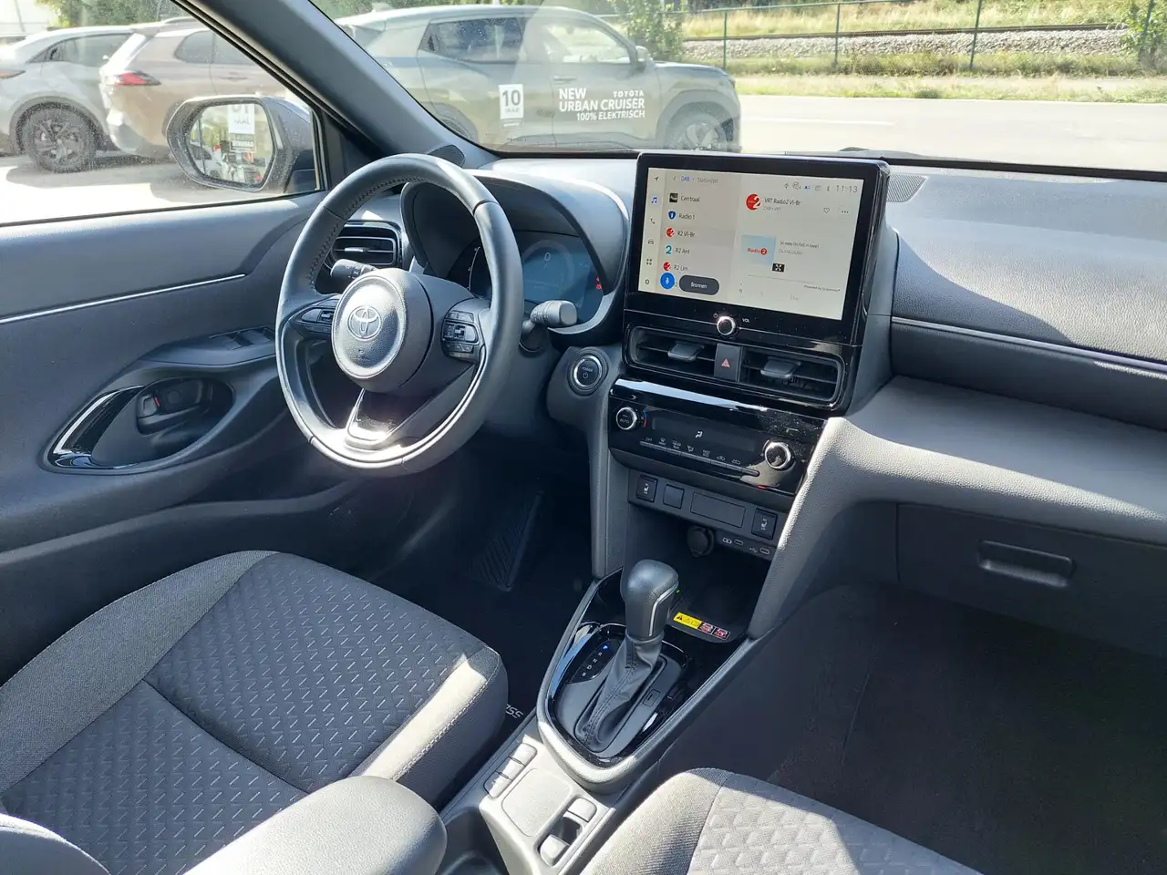 Toyota Yaris Cross 1.5 VVT-ie Hybrid 85kW Executive CVT, миниатюра 17