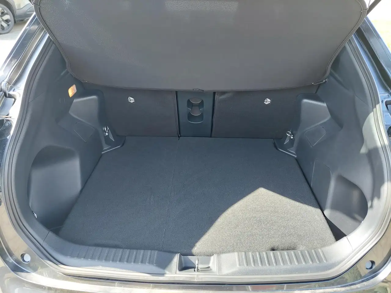 Toyota Yaris Cross 1.5 VVT-ie Hybrid 85kW Executive CVT, миниатюра 10