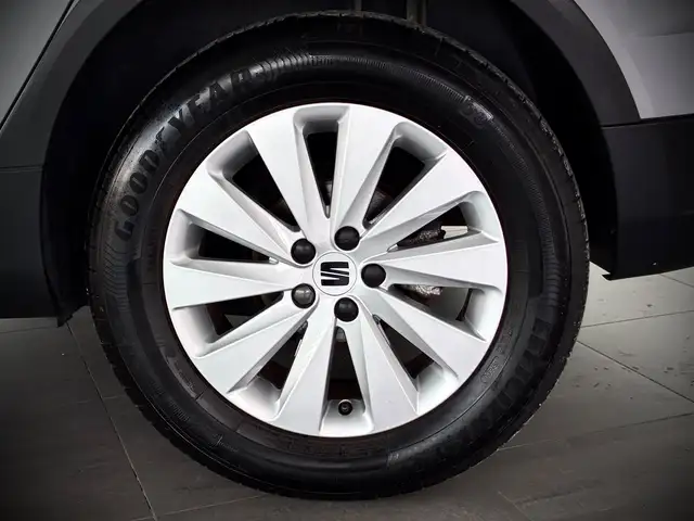 Seat Arona view 10