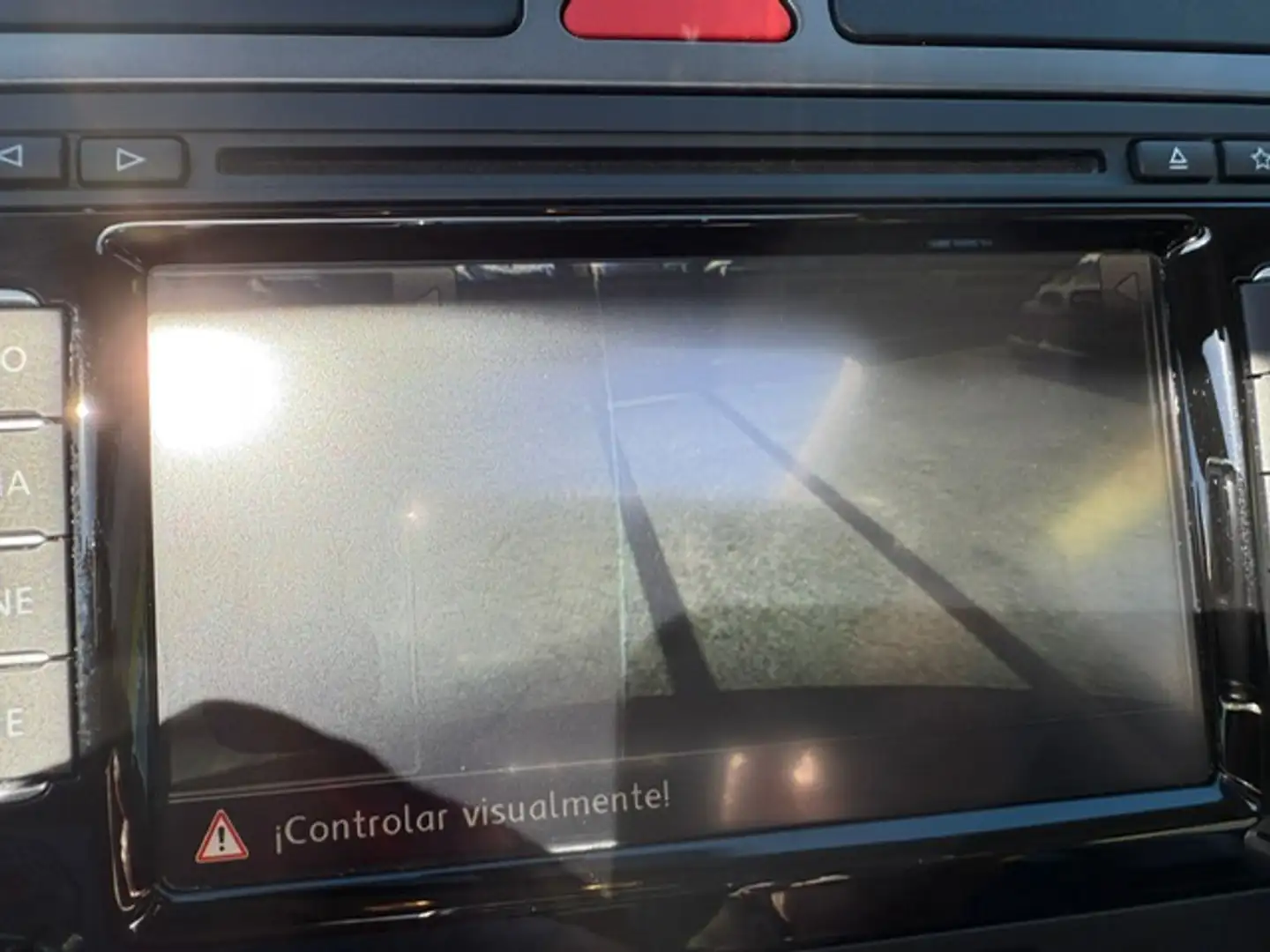 Volkswagen Tiguan 2.0TSI Sport 200 Gris - 2