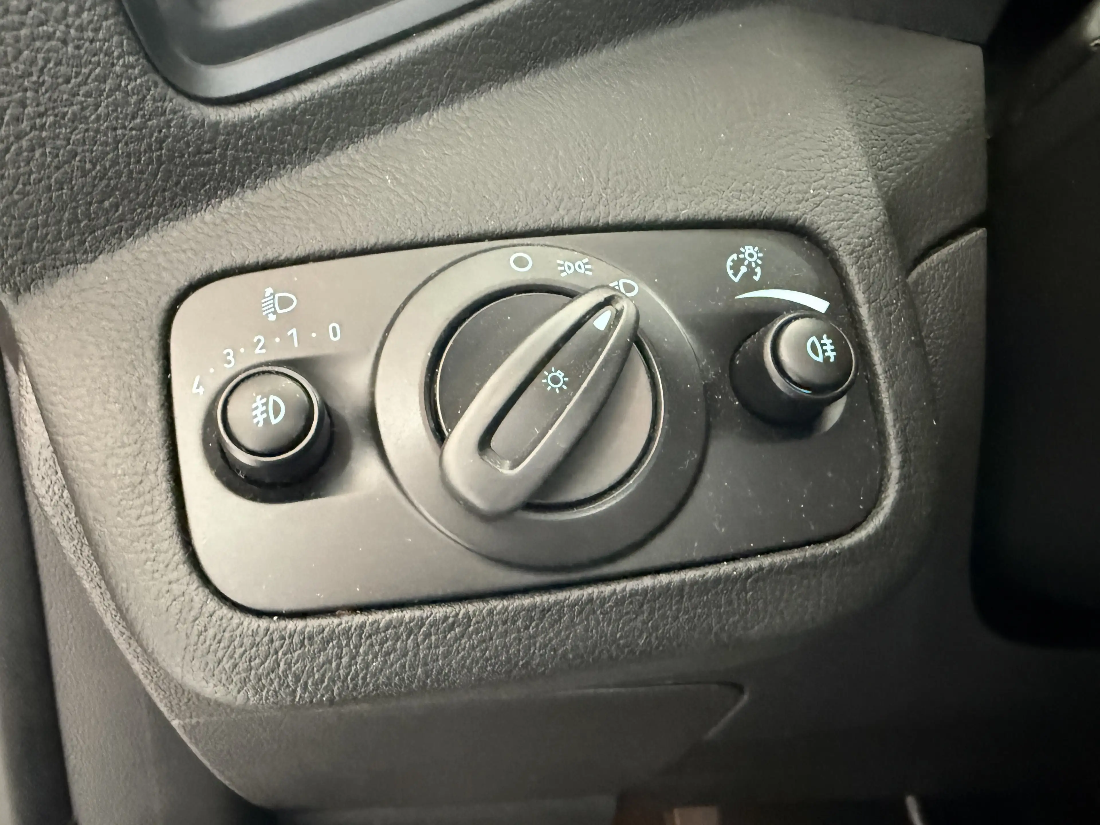 Ford Kuga Cool & Connect Winter-Paket / AHK / Rückfahrkamera — photo 15