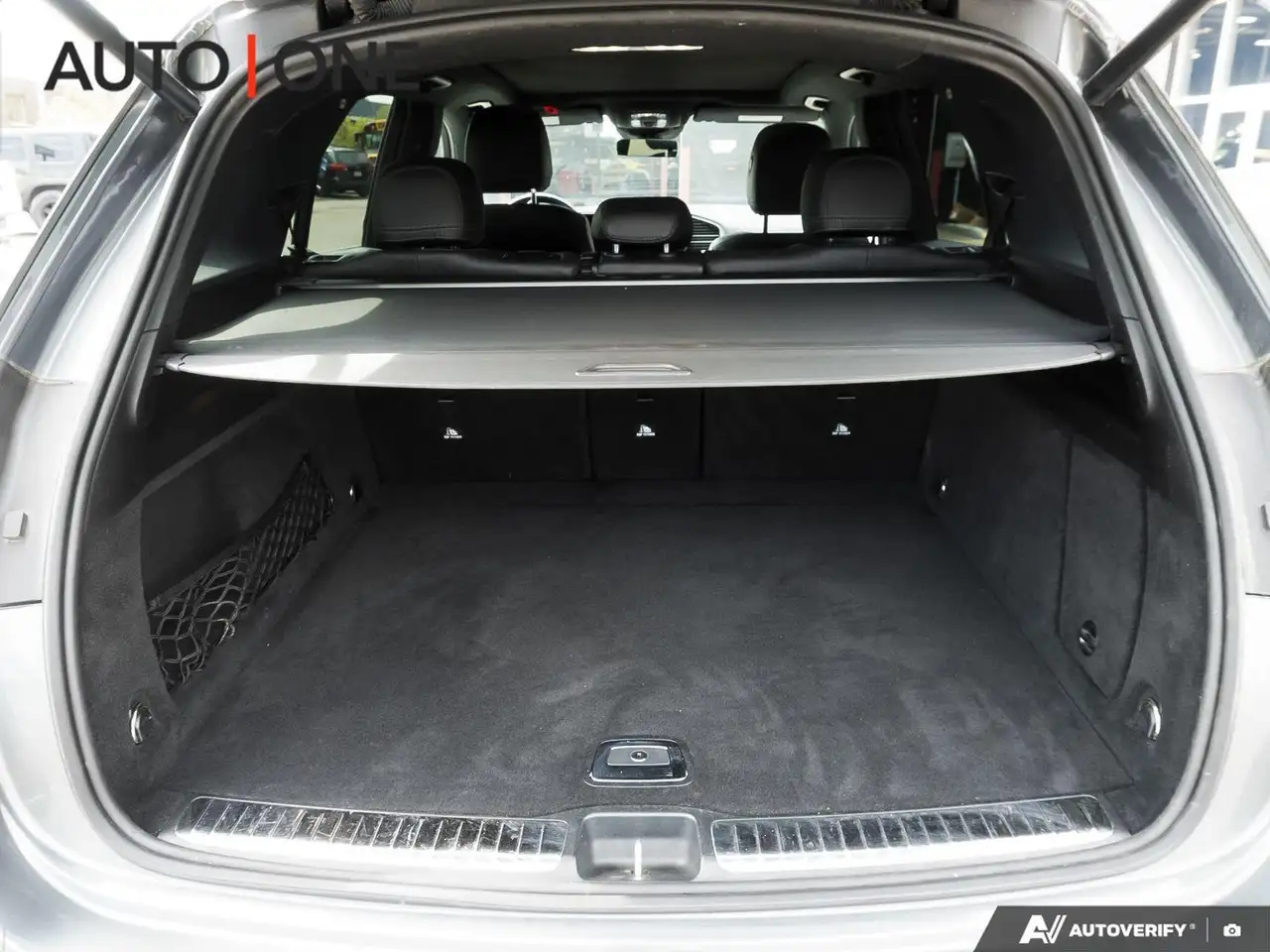 Mercedes-Benz GLE снимка Mercedes-Benz GLE