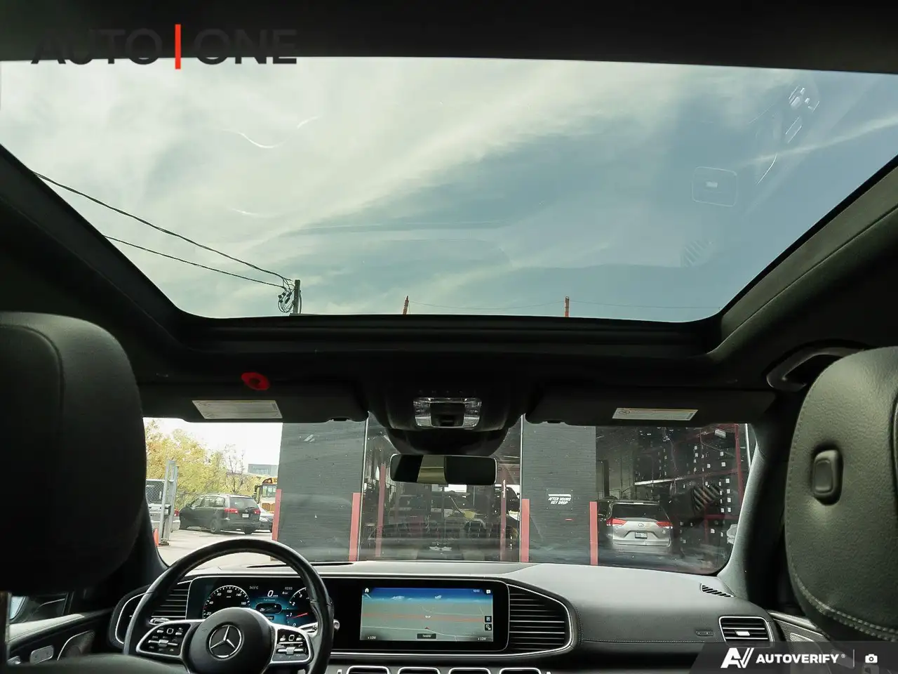 Mercedes-Benz GLE снимка Mercedes-Benz GLE