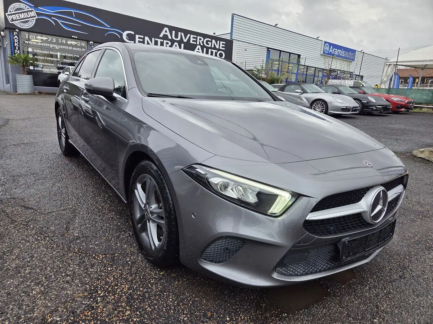 Mercedes-Benz A 200 200 163CH PROGRESSIVE LINE 7G-DCT Gris - 1