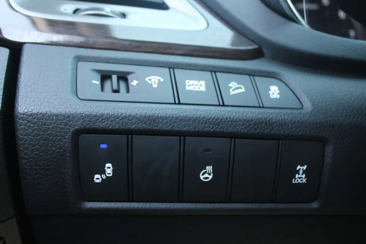 Hyundai SANTA FE снимка Hyundai SANTA FE