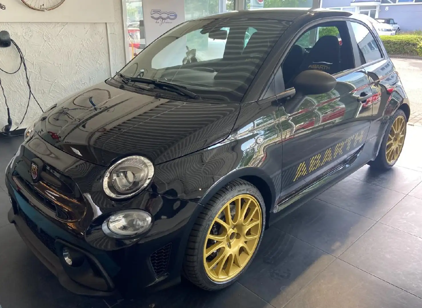 Abarth 695 695 75 Anniversario - 1