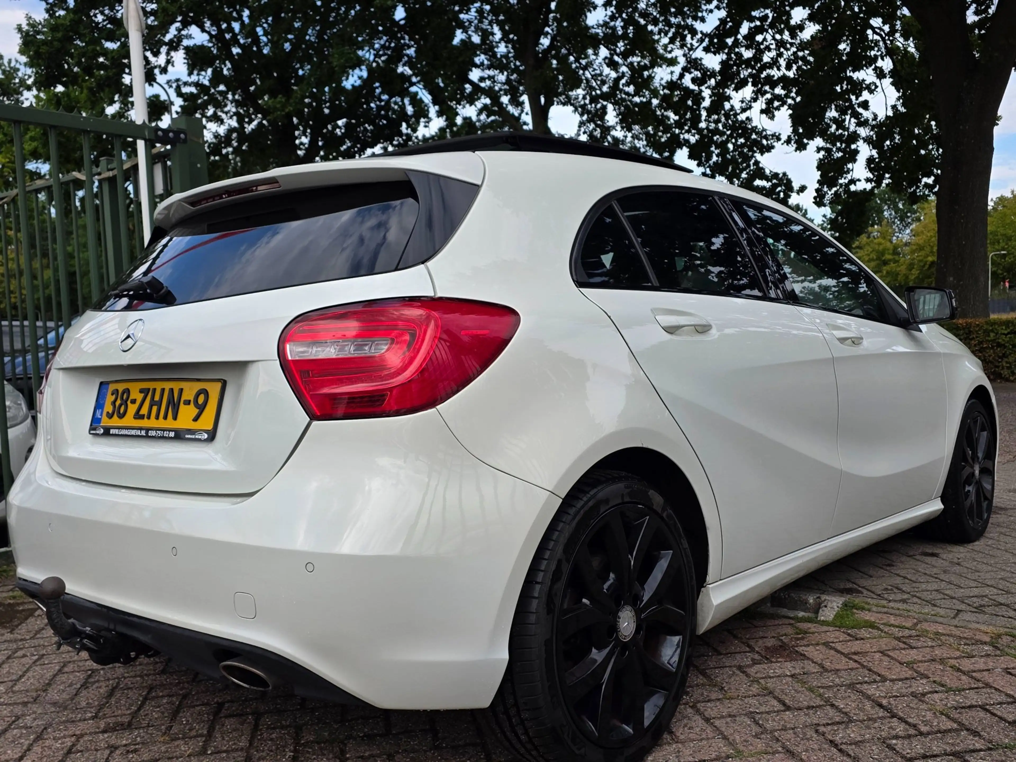 Mercedes-Benz A 200 Ambition Automaat Panorama dak leerbekeleding memo — photo 3
