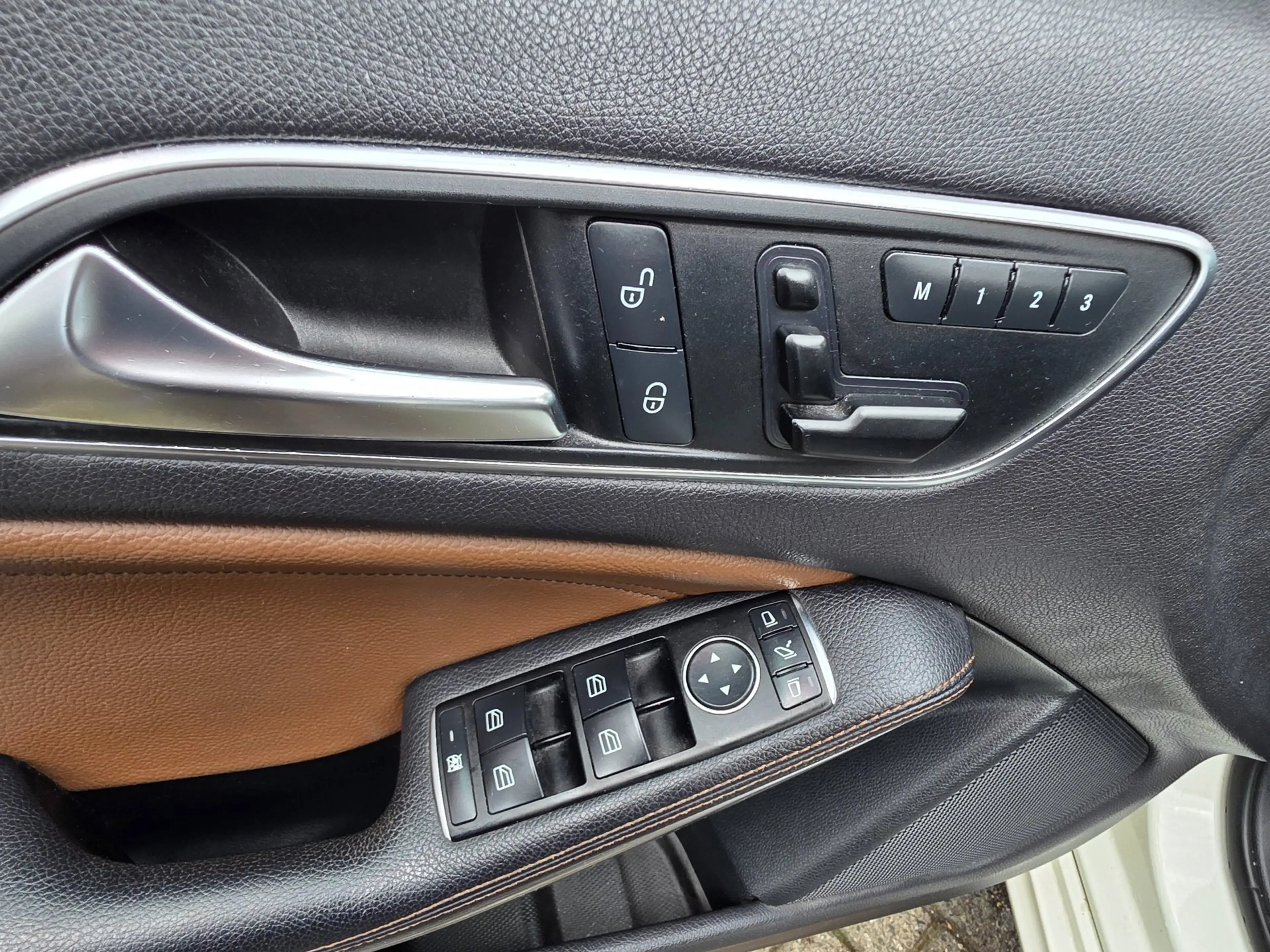 Mercedes-Benz A 200 Ambition Automaat Panorama dak leerbekeleding memo — photo 16