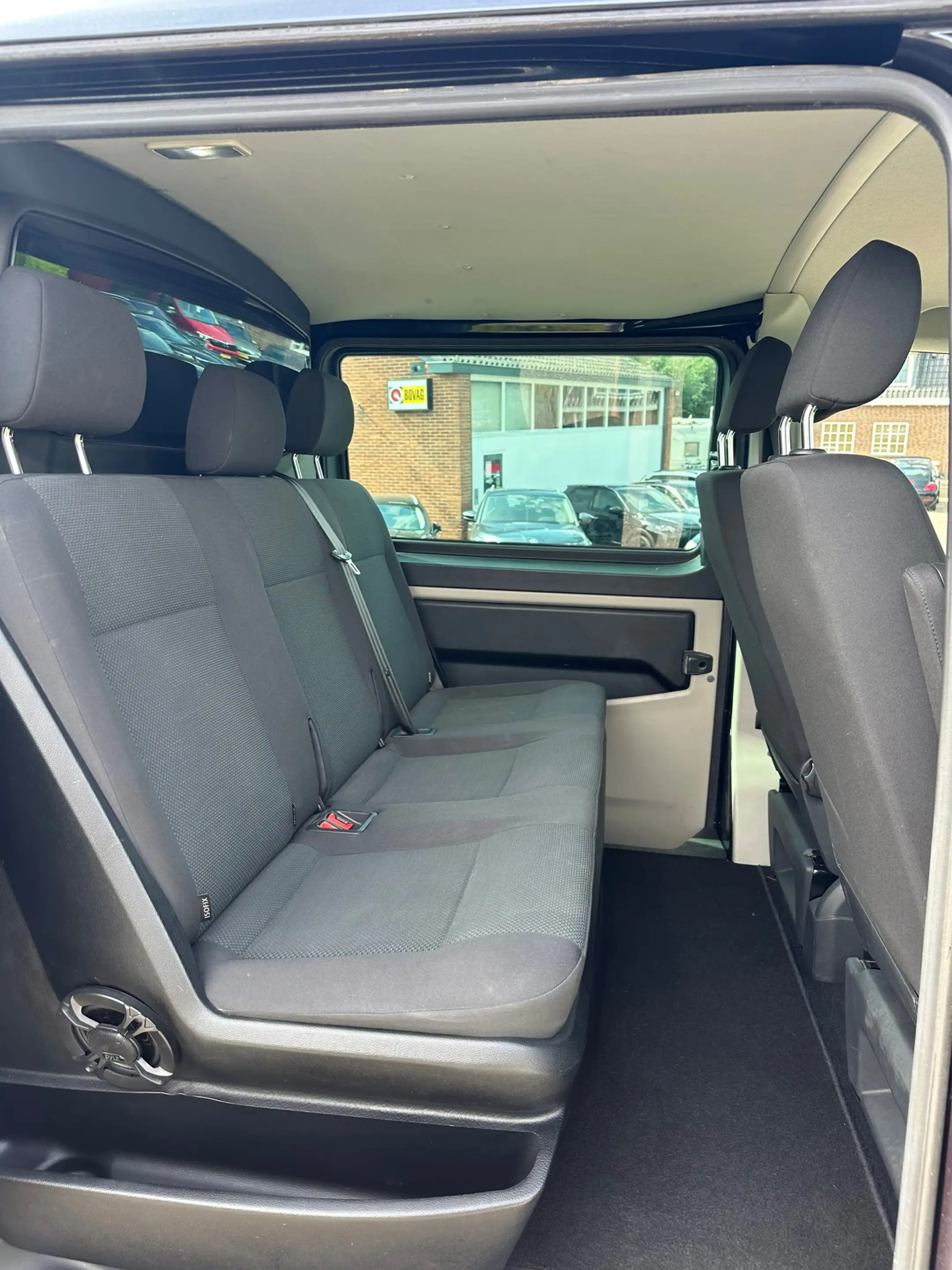 Volkswagen Transporter 2.0 TDI L2H1 DC Highline, 2x Schuifdeur, LED, Adap — photo 13