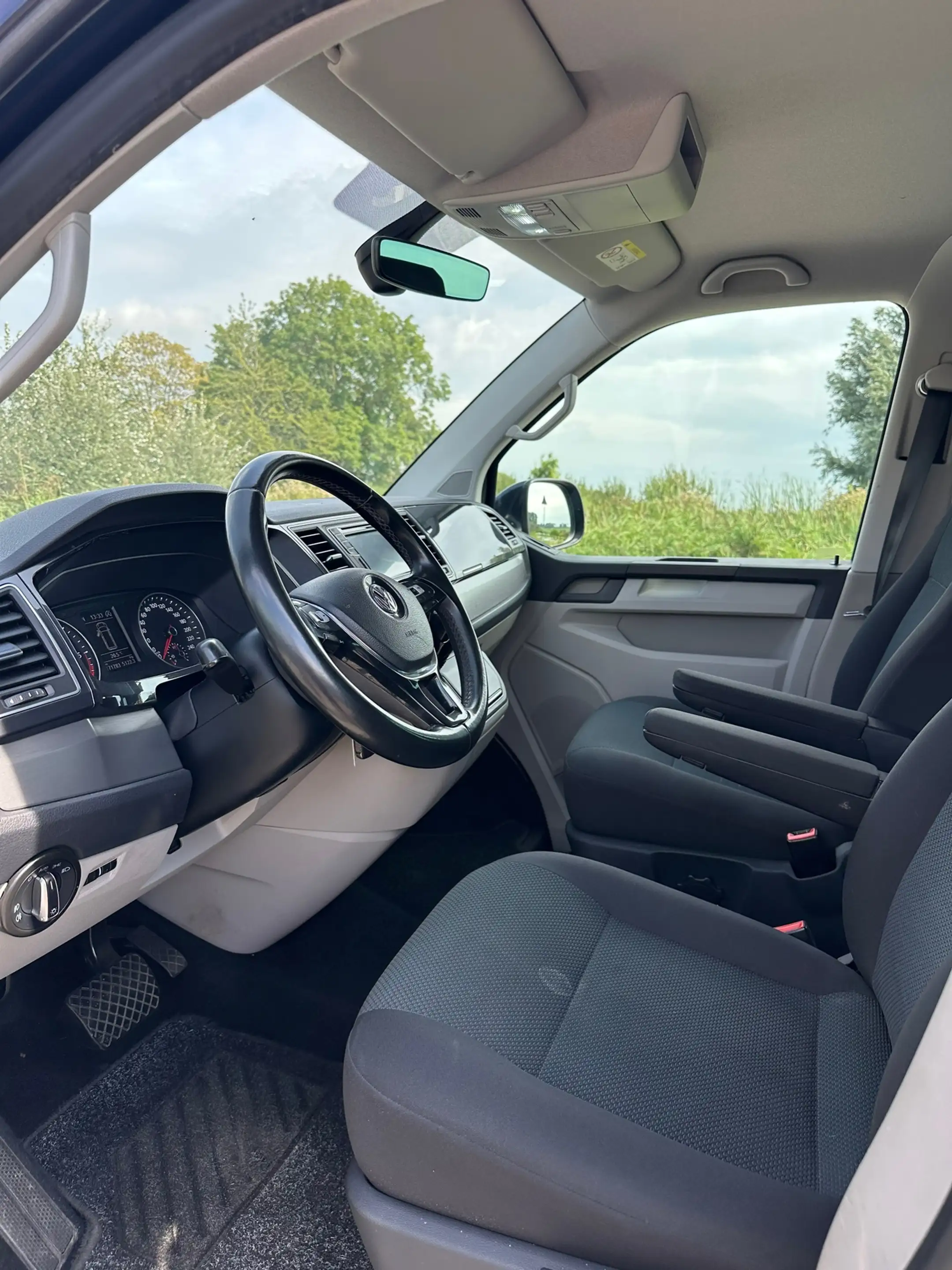 Volkswagen Transporter 2.0 TDI L2H1 DC Highline, 2x Schuifdeur, LED, Adap — photo 10