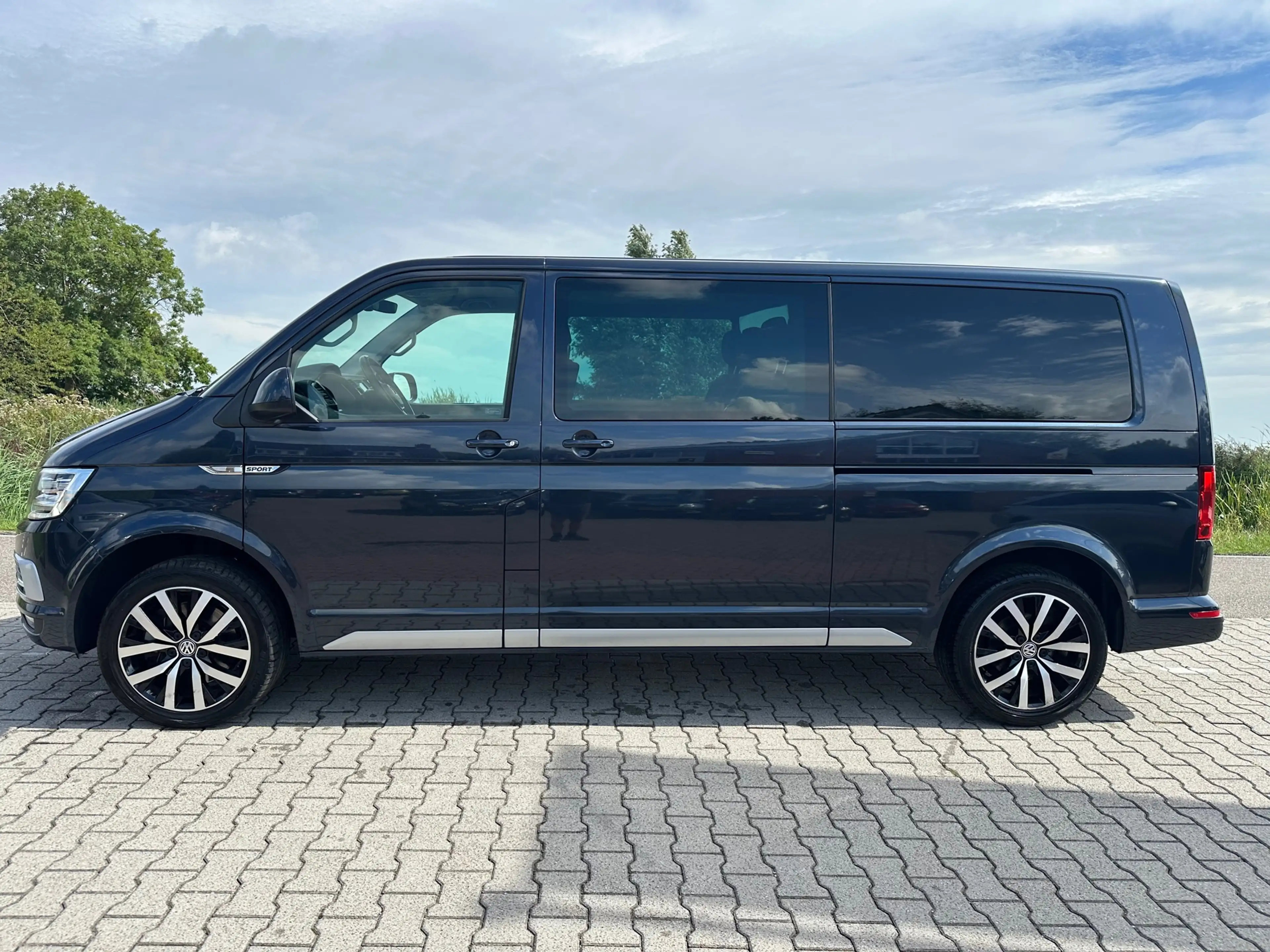 Volkswagen Transporter 2.0 TDI L2H1 DC Highline, 2x Schuifdeur, LED, Adap — photo 8