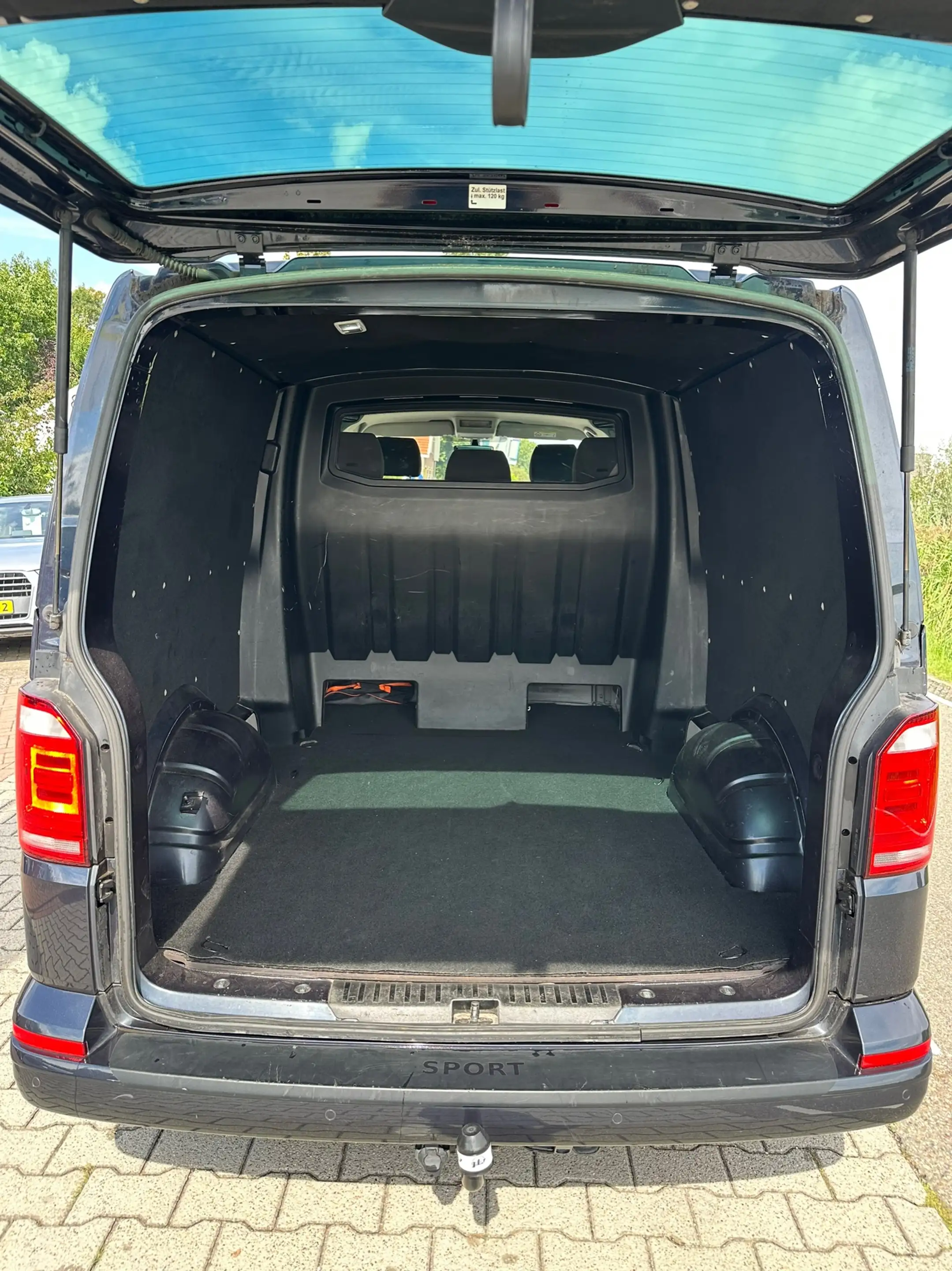 Volkswagen Transporter 2.0 TDI L2H1 DC Highline, 2x Schuifdeur, LED, Adap — photo 12