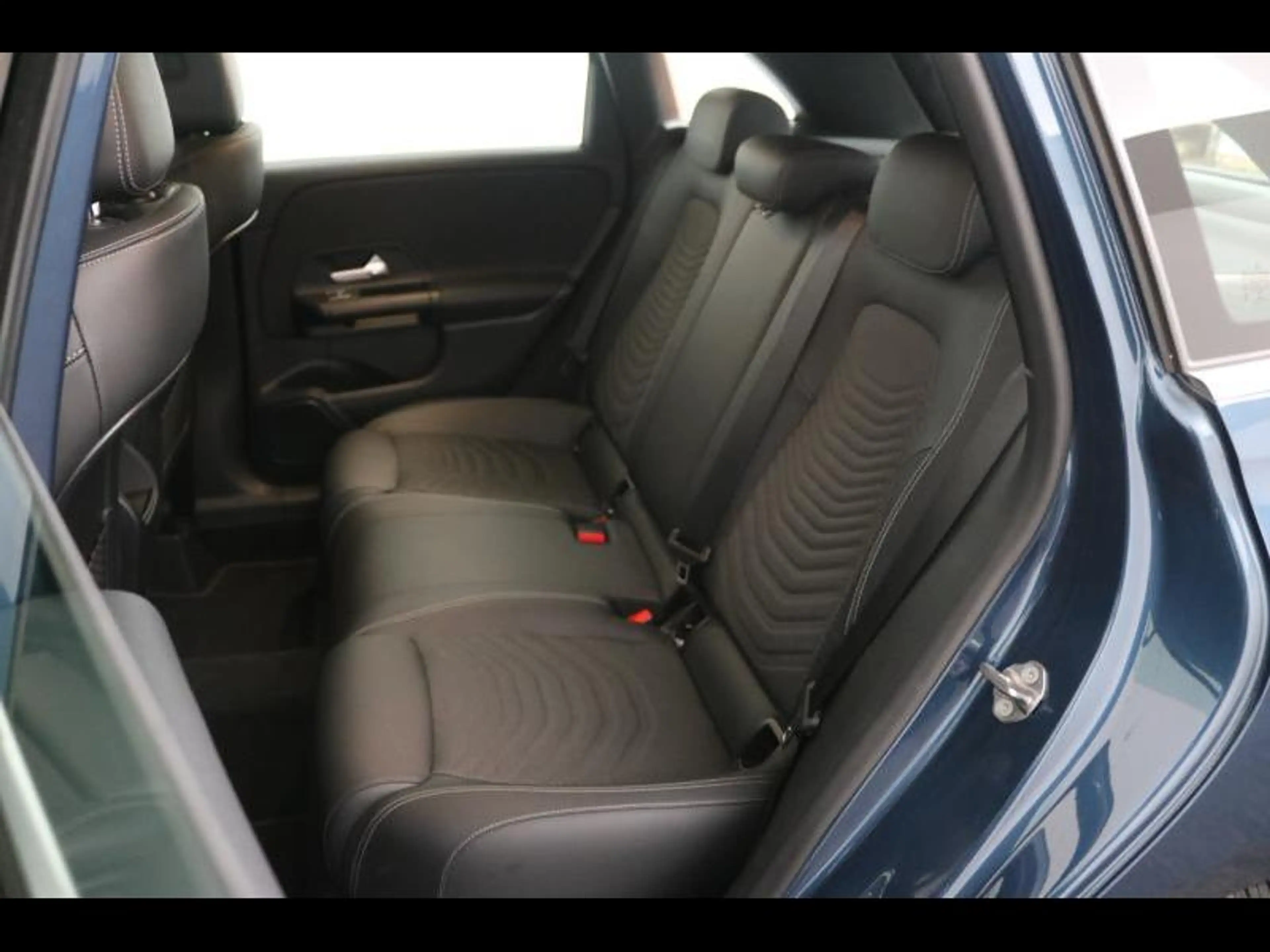 Mercedes-Benz B 250 B250e PHEV AUTOMAAT *CARPLAY*CAMERA+SENSOREN*DAB*G — photo 10