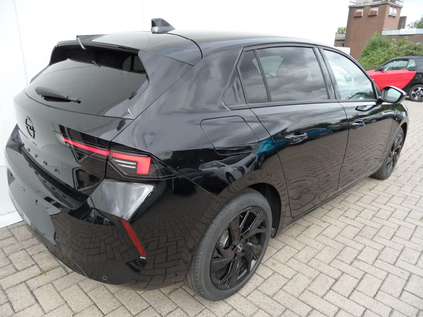 Opel Astra L 1,2 Lim. GS+360°Cam+Sitzhzg+Navi+AHK+AT Schwarz - 2