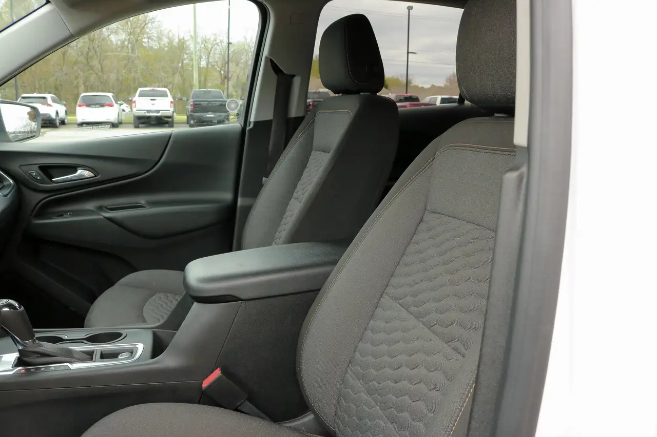 Chevrolet Equinox снимка Chevrolet Equinox