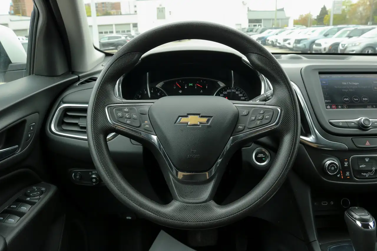Chevrolet Equinox снимка Chevrolet Equinox