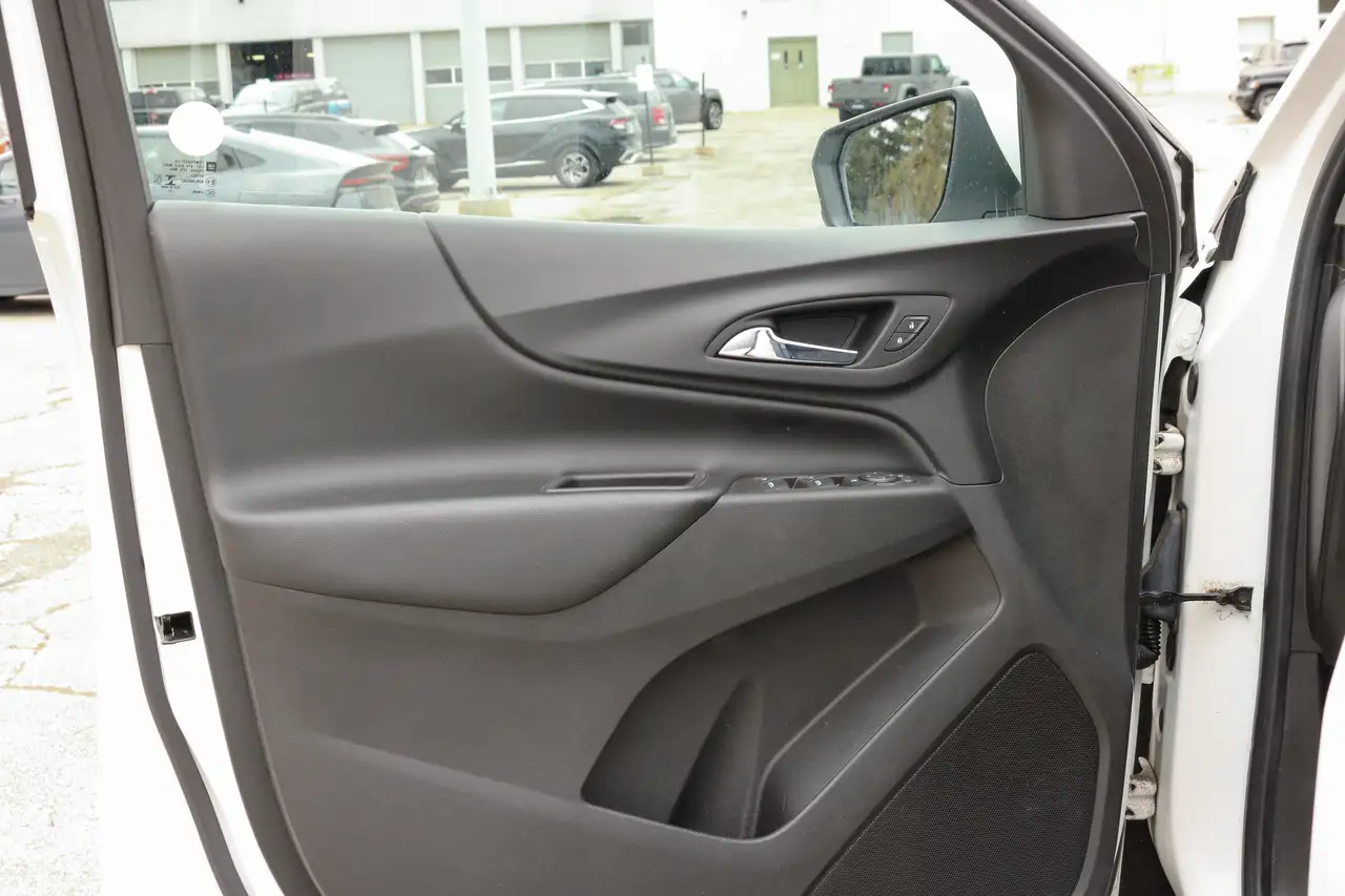 Chevrolet Equinox снимка Chevrolet Equinox