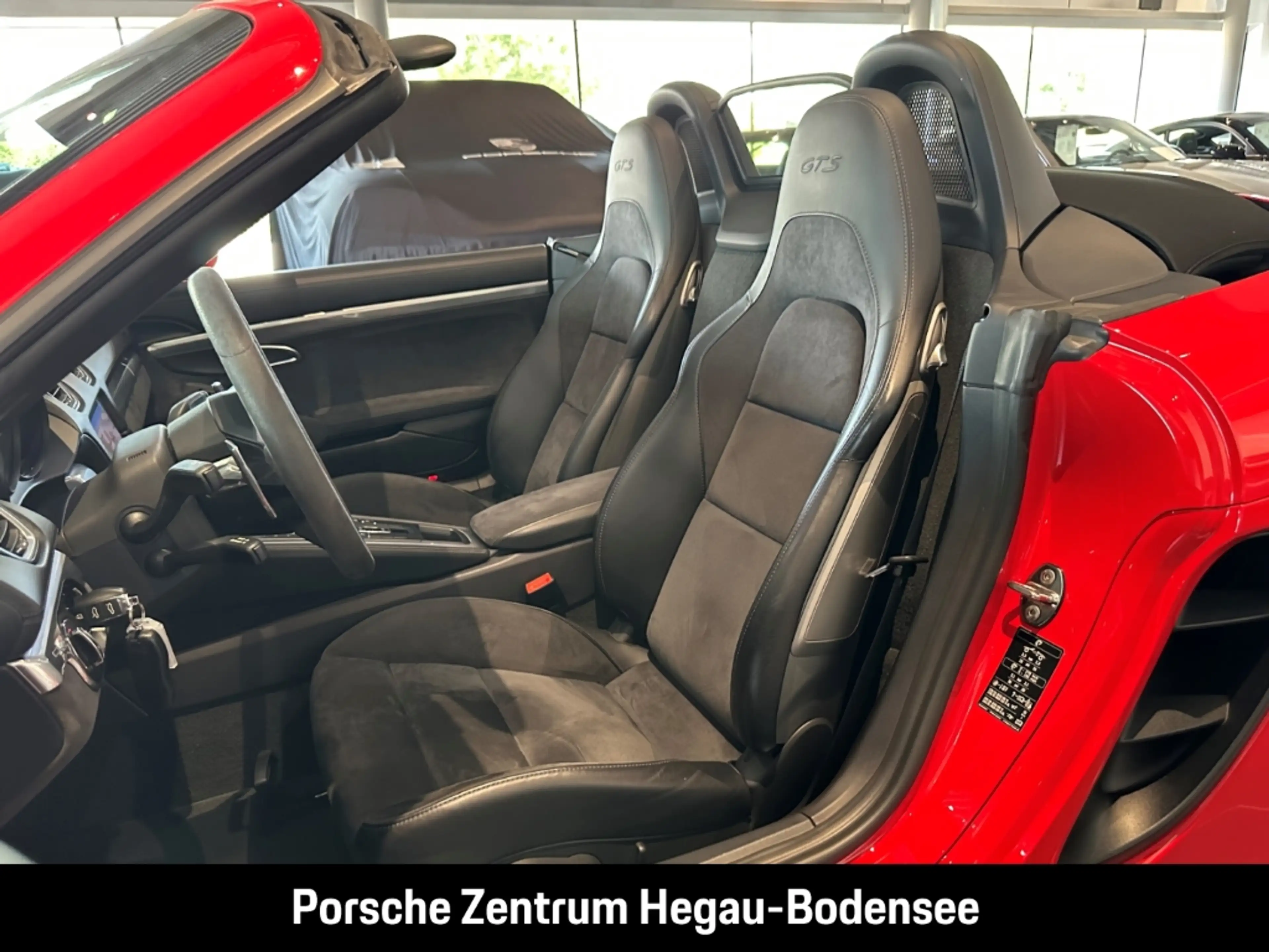 Porsche Boxster 718 GTS — photo 8