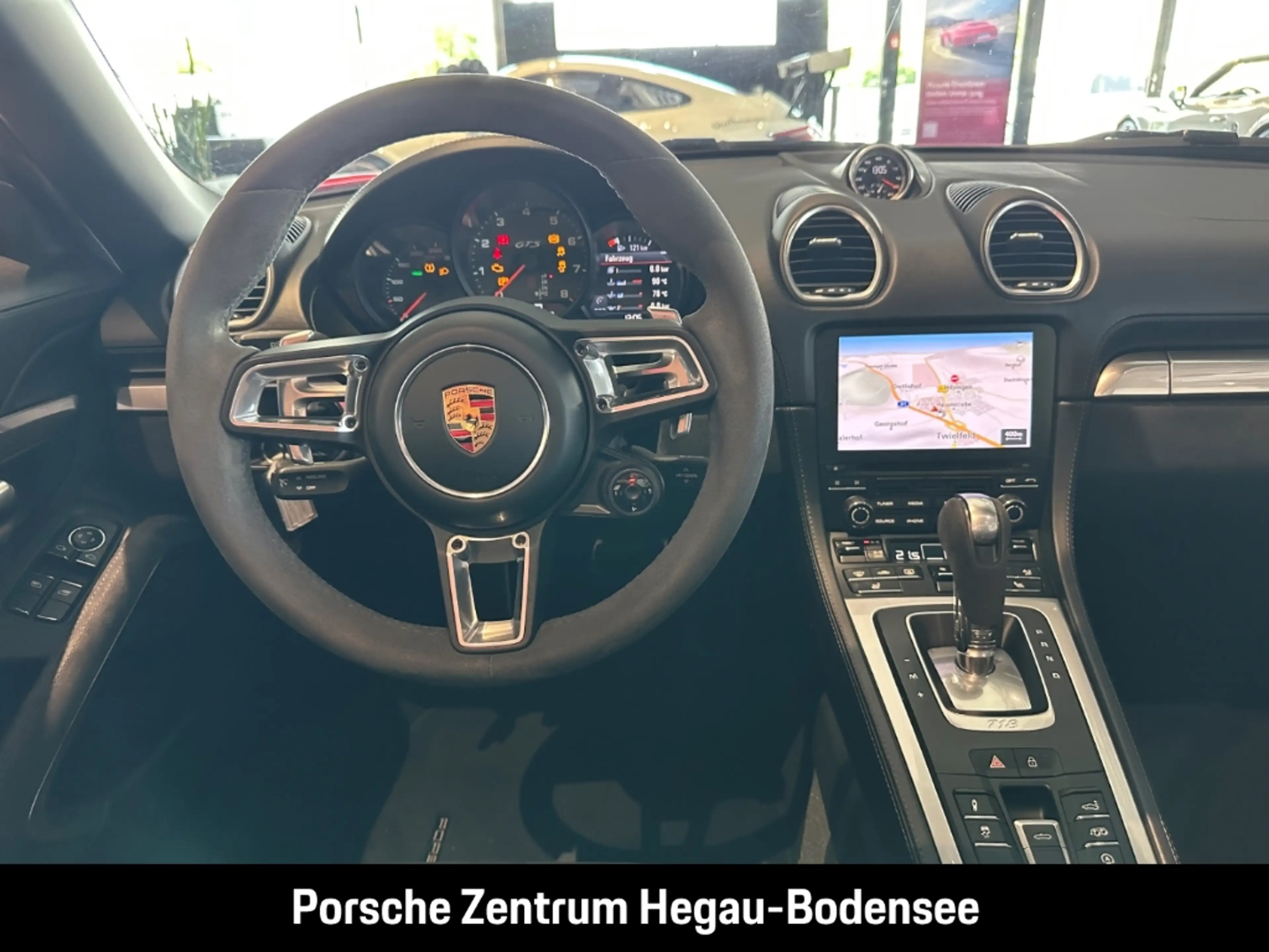 Porsche Boxster 718 GTS — photo 9