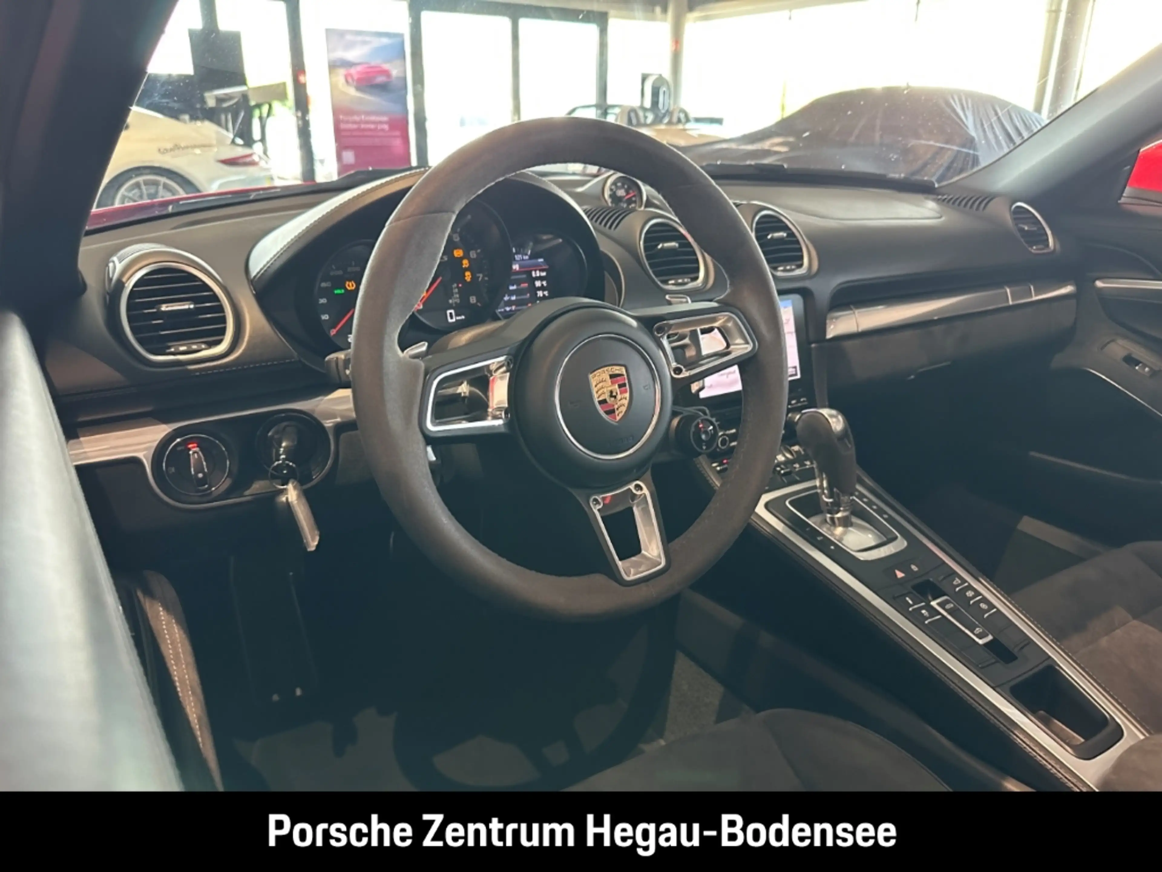 Porsche Boxster 718 GTS — photo 7