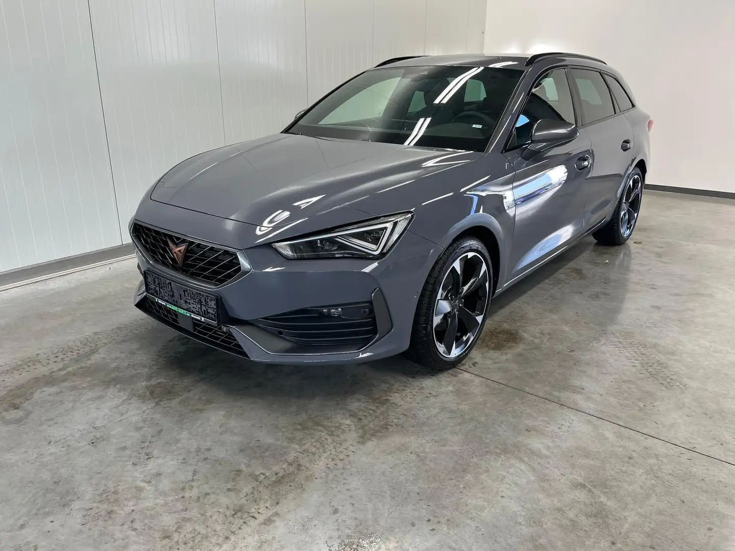 CUPRA Leon Cupra SP DSG 4Jah-Garantie AHK-Vorb.*Navi*Matrix*A Grau - 2