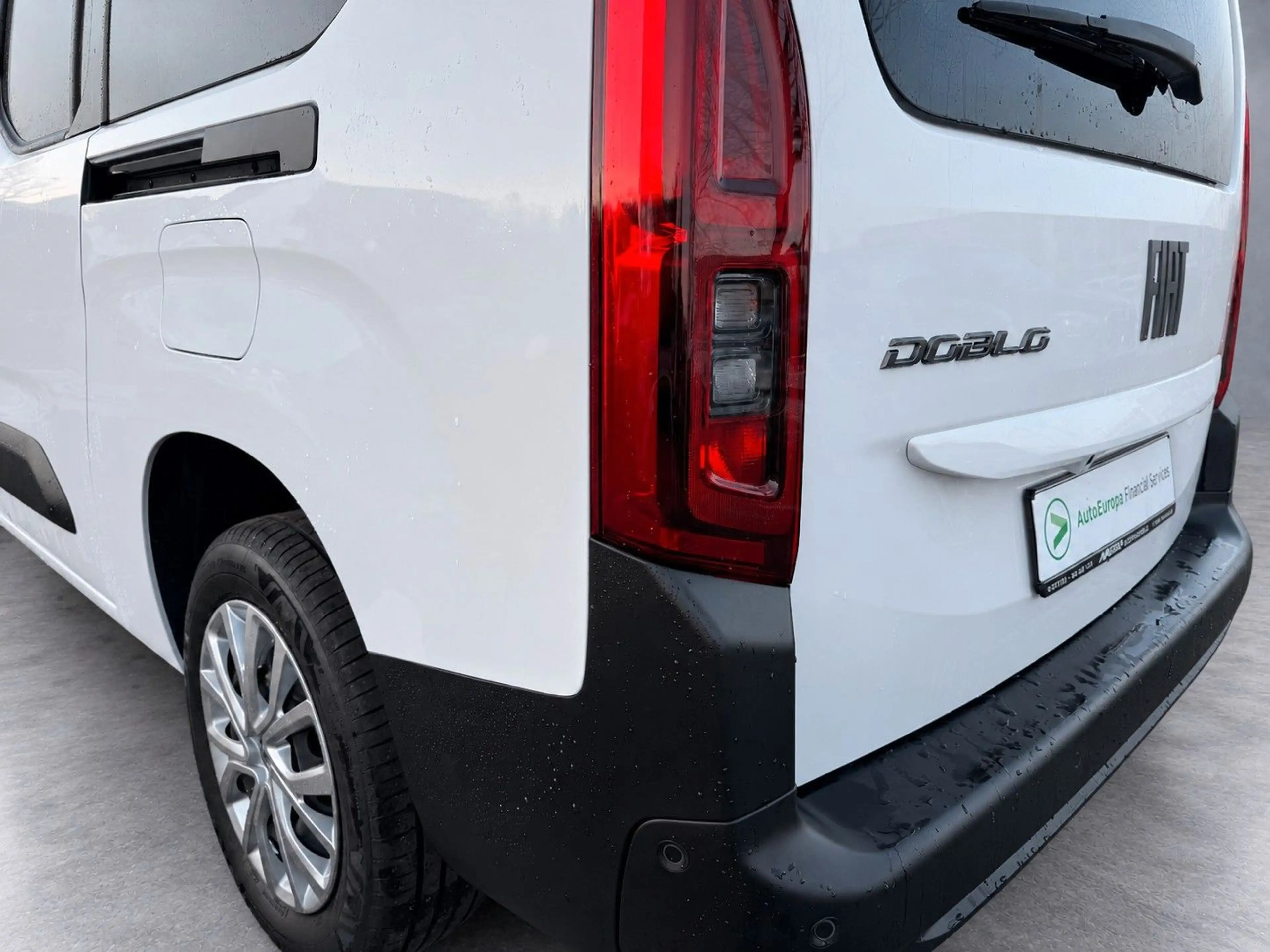 Fiat Doblo Maxi Kombi Family | Automatik | 7-Sitzer — photo 9