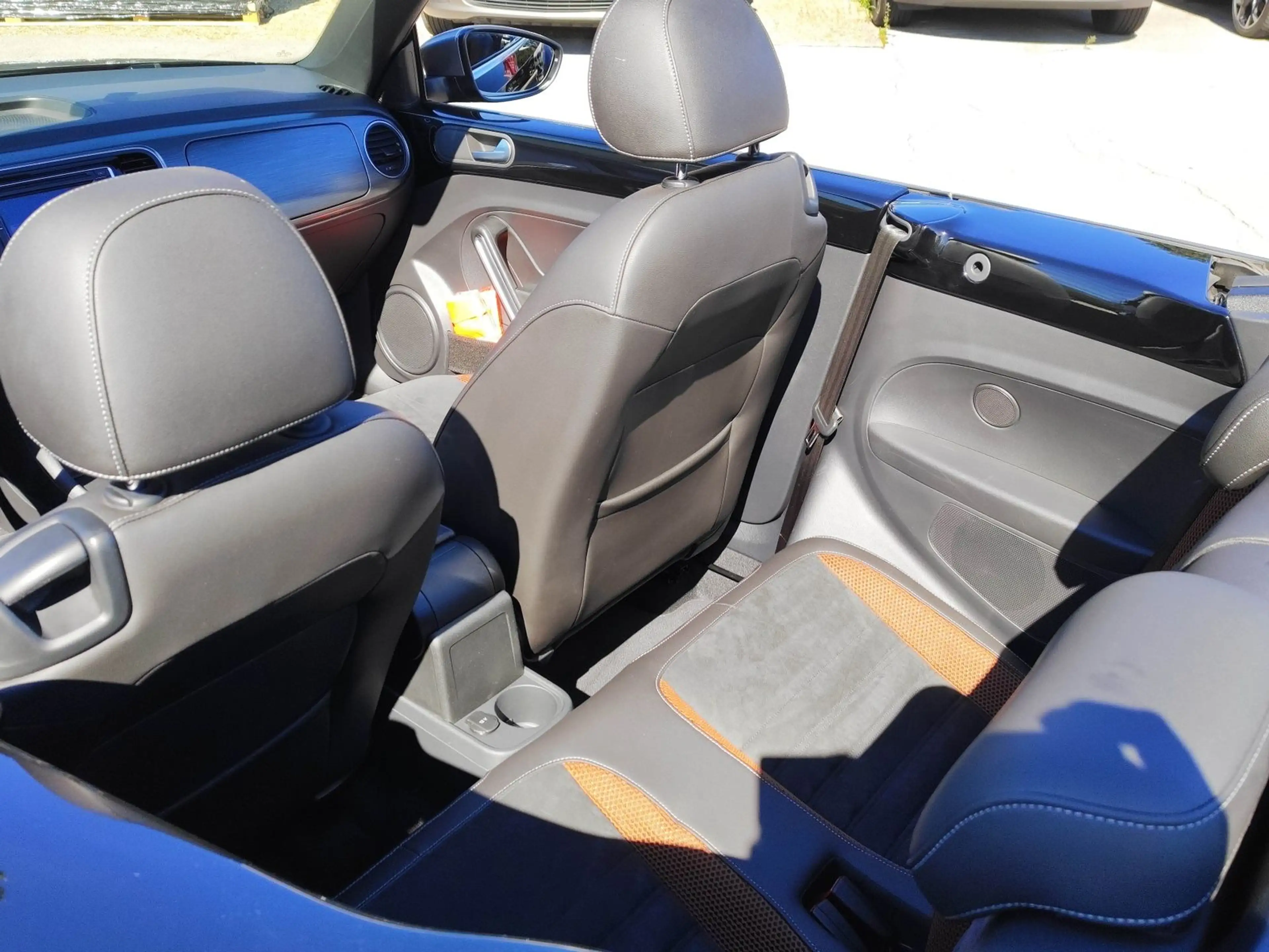Volkswagen Beetle Cabriolet 2.0TSI Karmann Sport *ALCANTARA — photo 28