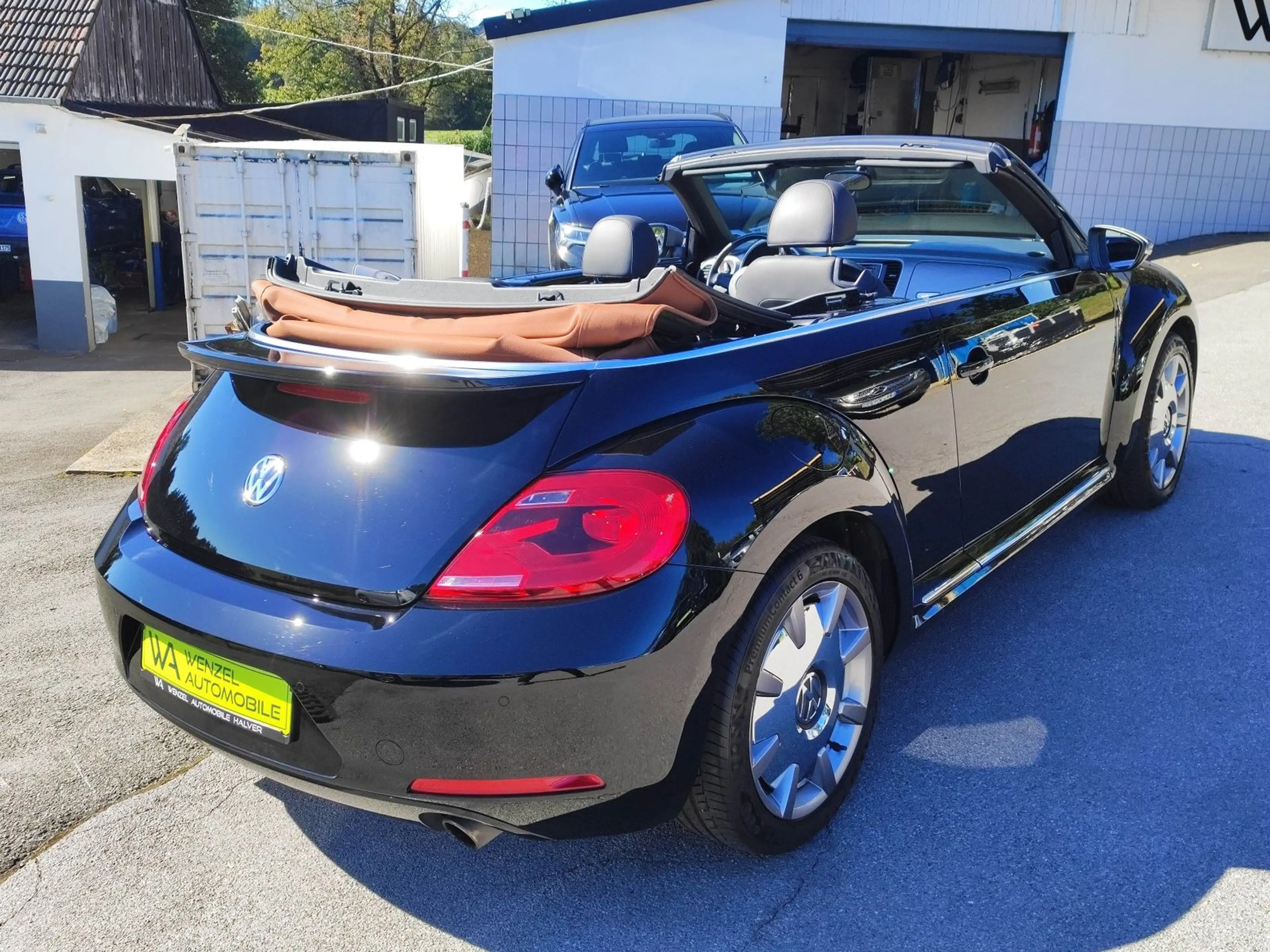 Volkswagen Beetle Cabriolet 2.0TSI Karmann Sport *ALCANTARA — photo 26