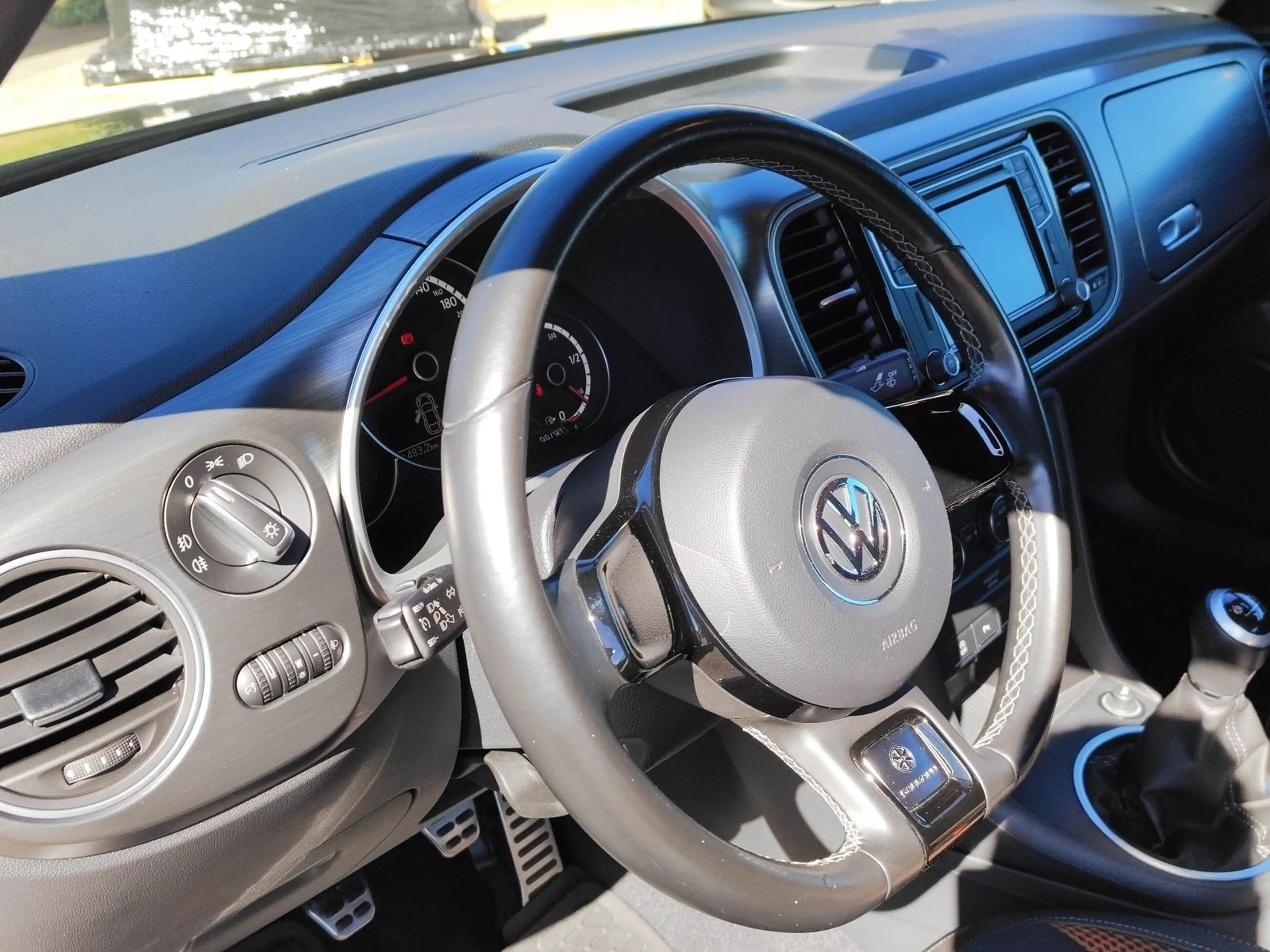 Volkswagen Beetle Cabriolet 2.0TSI Karmann Sport *ALCANTARA — photo 13