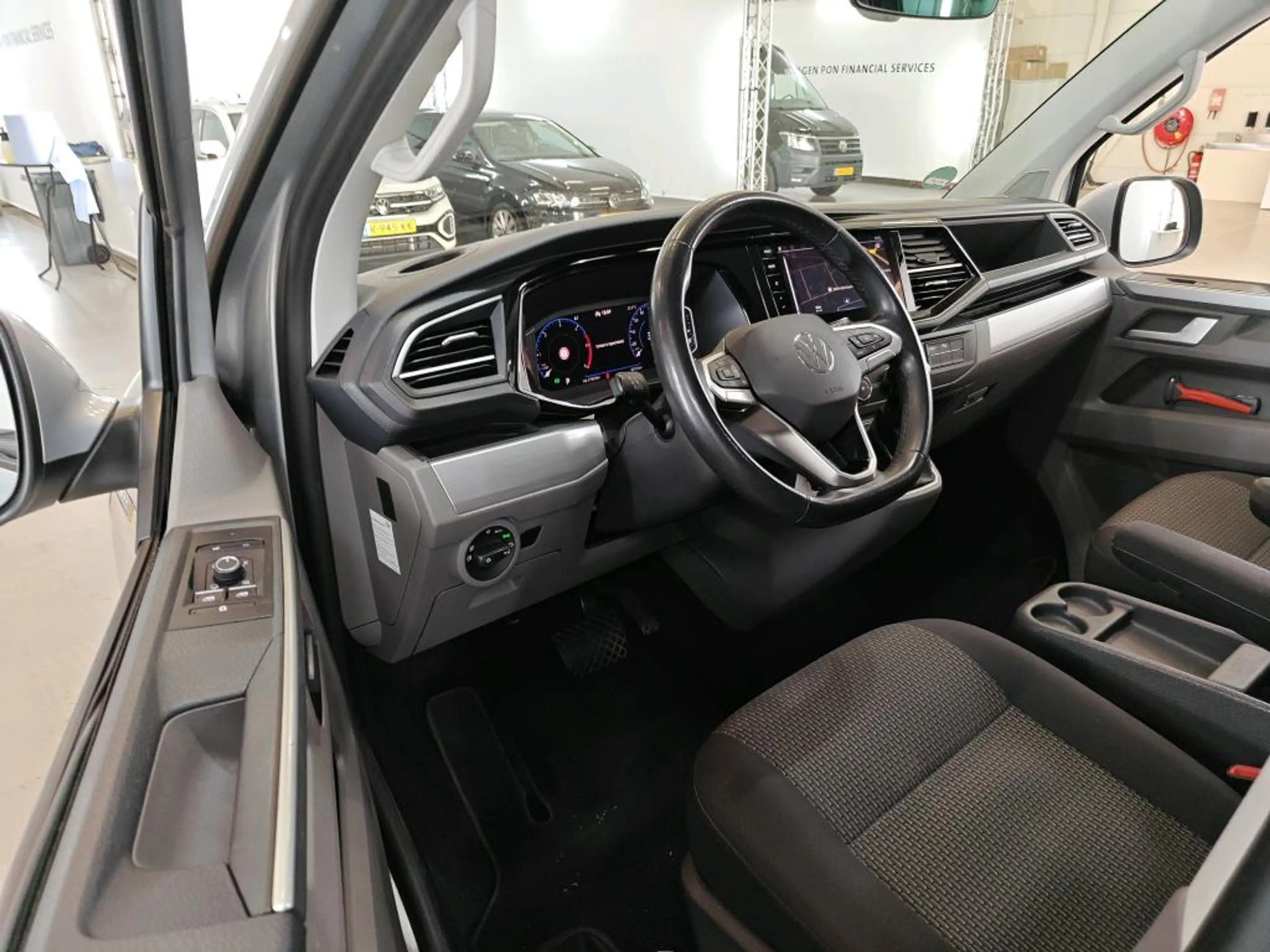 Volkswagen T6.1 Transporter 2.0 TDI 204pk L2H1 30 Dubbele Cabine DSG Automaat — photo 5