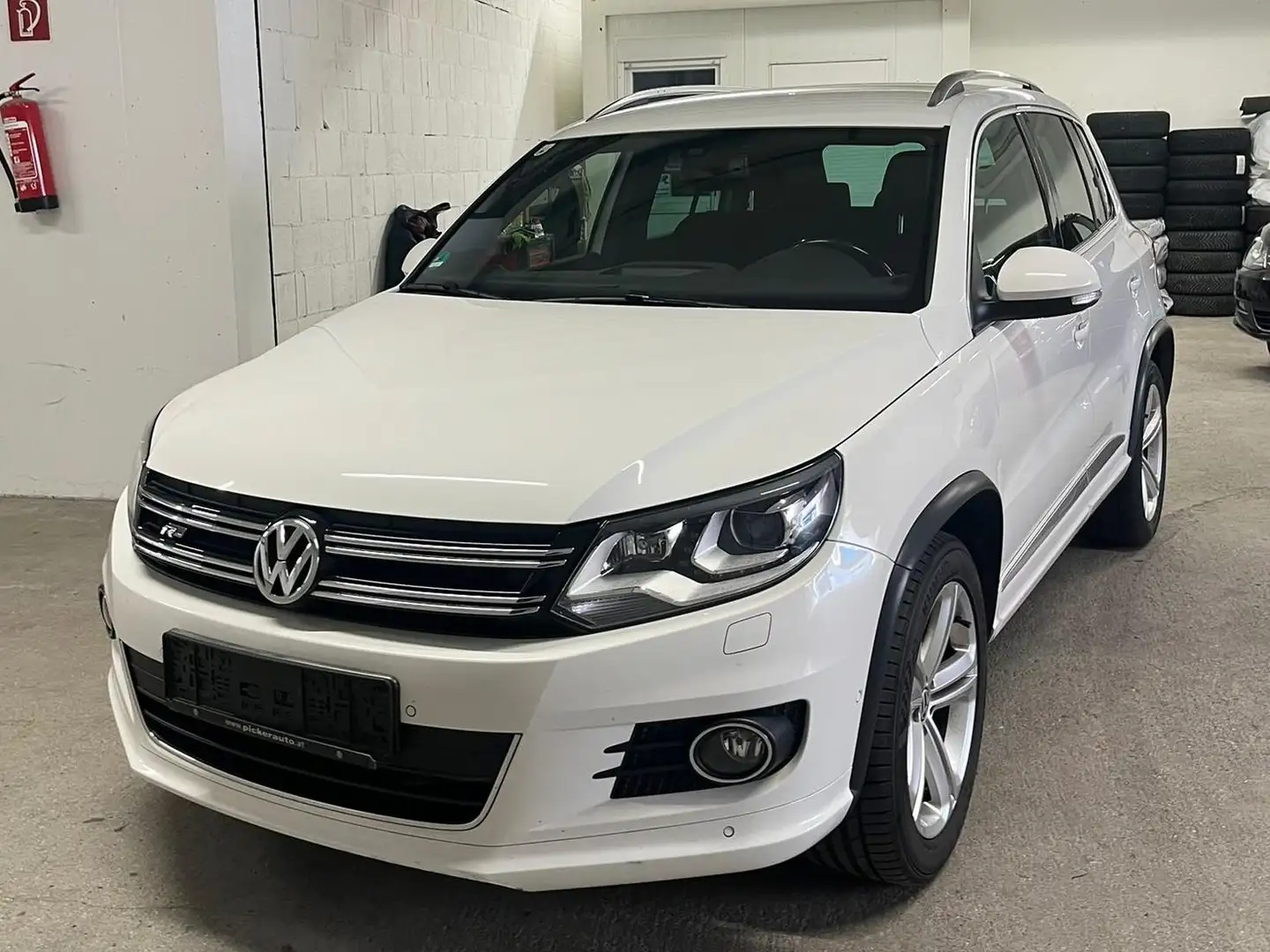 Volkswagen Tiguan Sport R-Line Weiß - 1