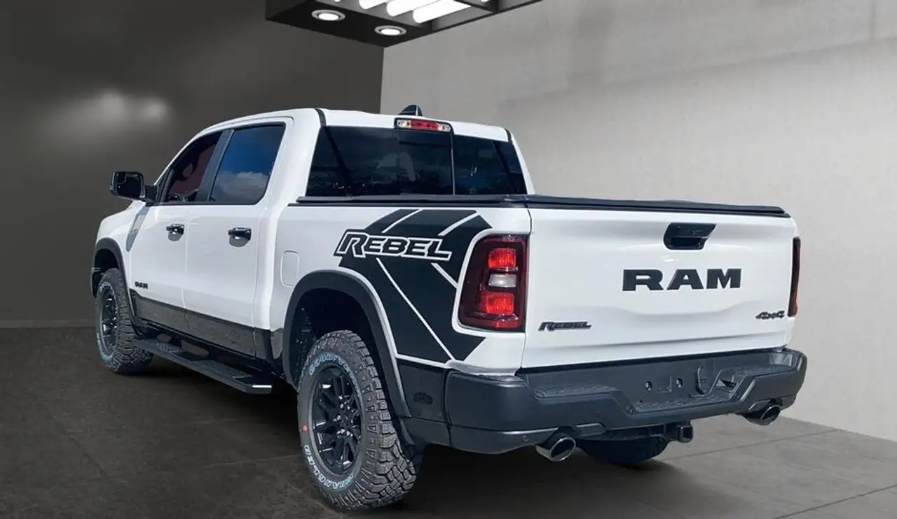 RAM 1500 снимка RAM 1500